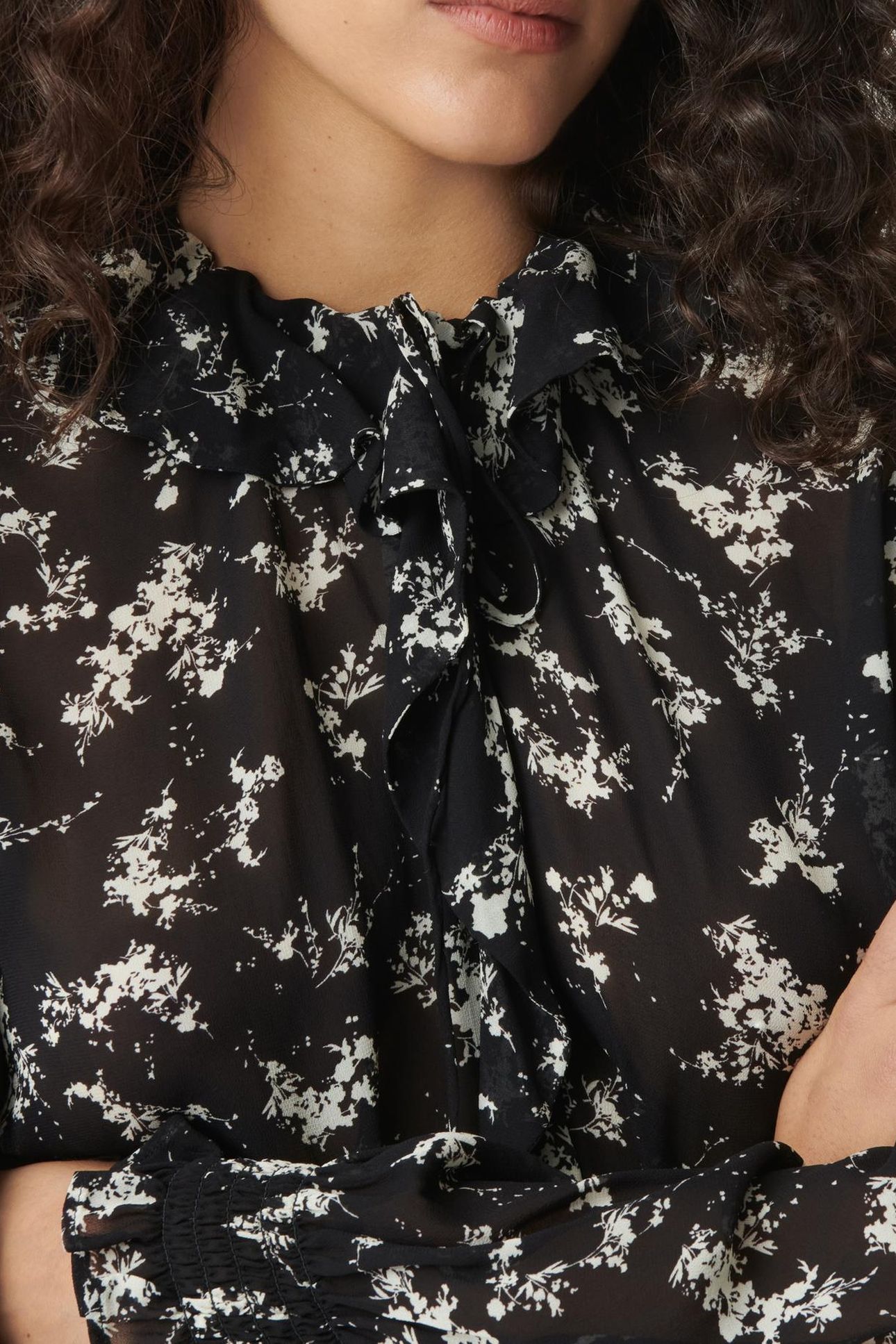 BLACK VOILE SHIRT WITH WILDFLOWER PRINT 5