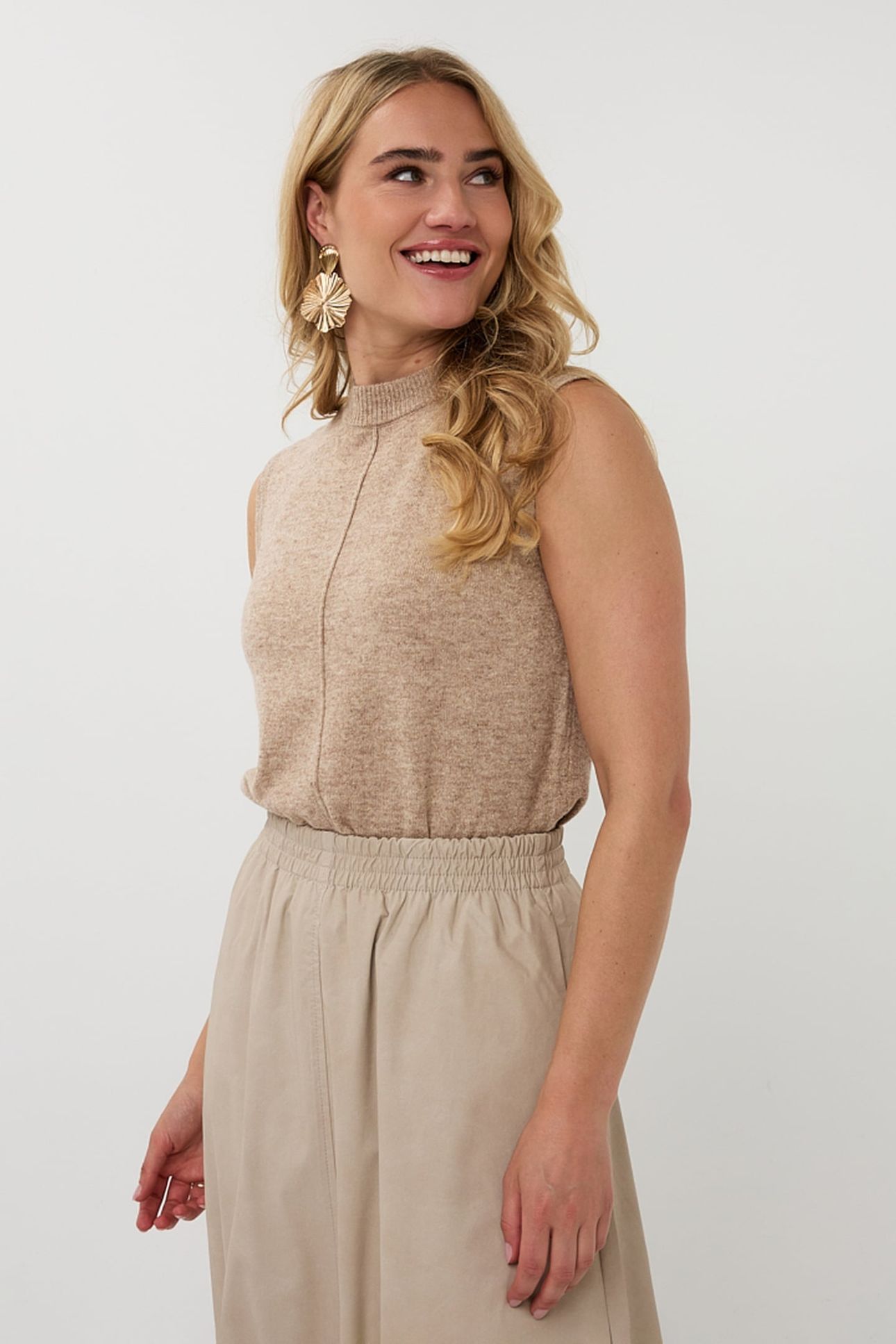SWEATER COL SLV/LSS WOOL TAUPE 2