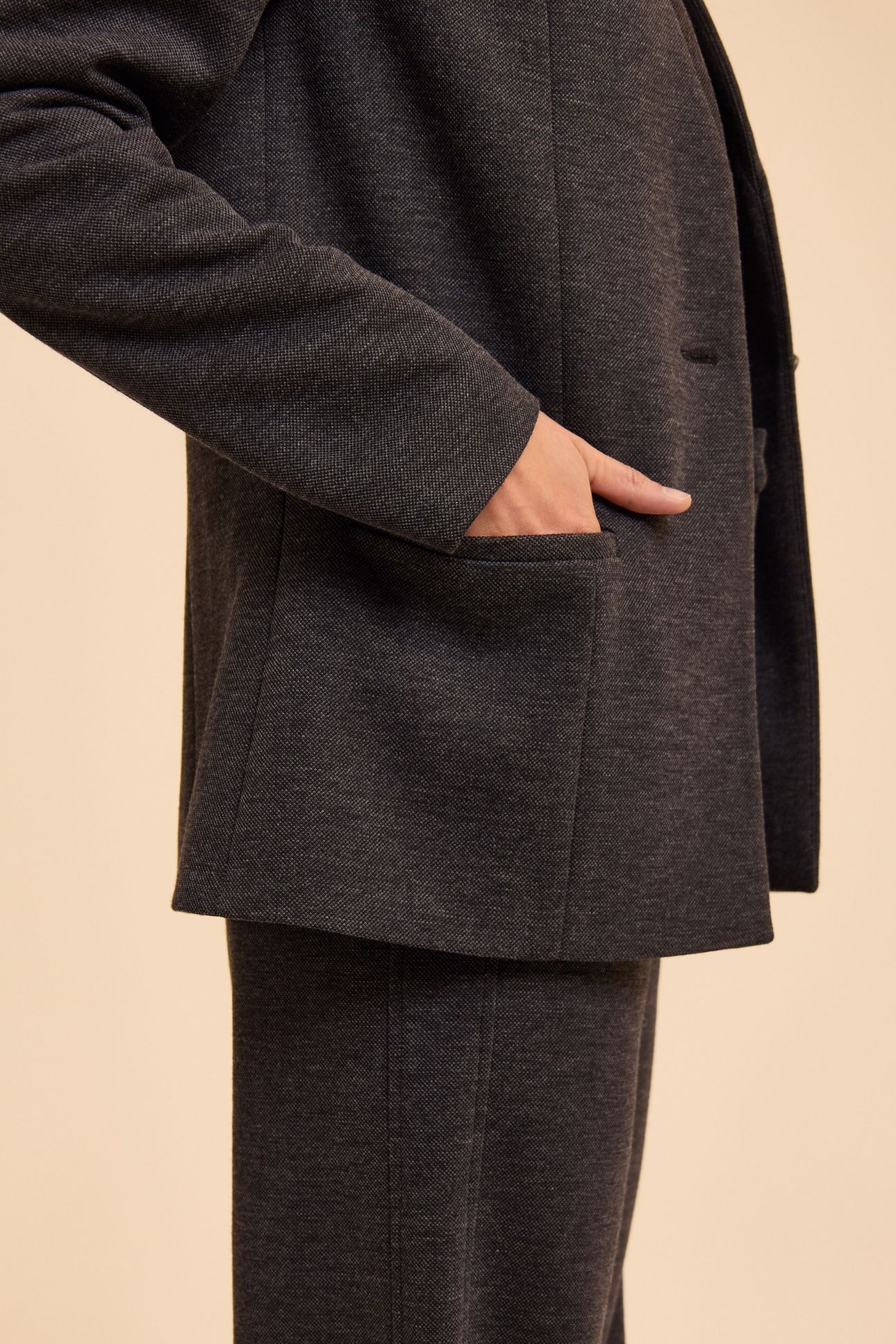 GREY SEMI-PLAIN KNIT SUIT JACKET JULIE 6