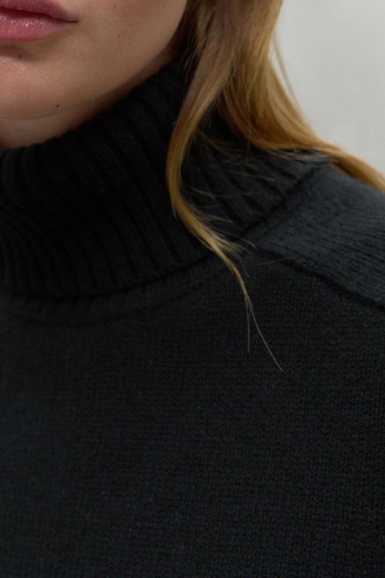CAQUIALF KNIT BLACK 3