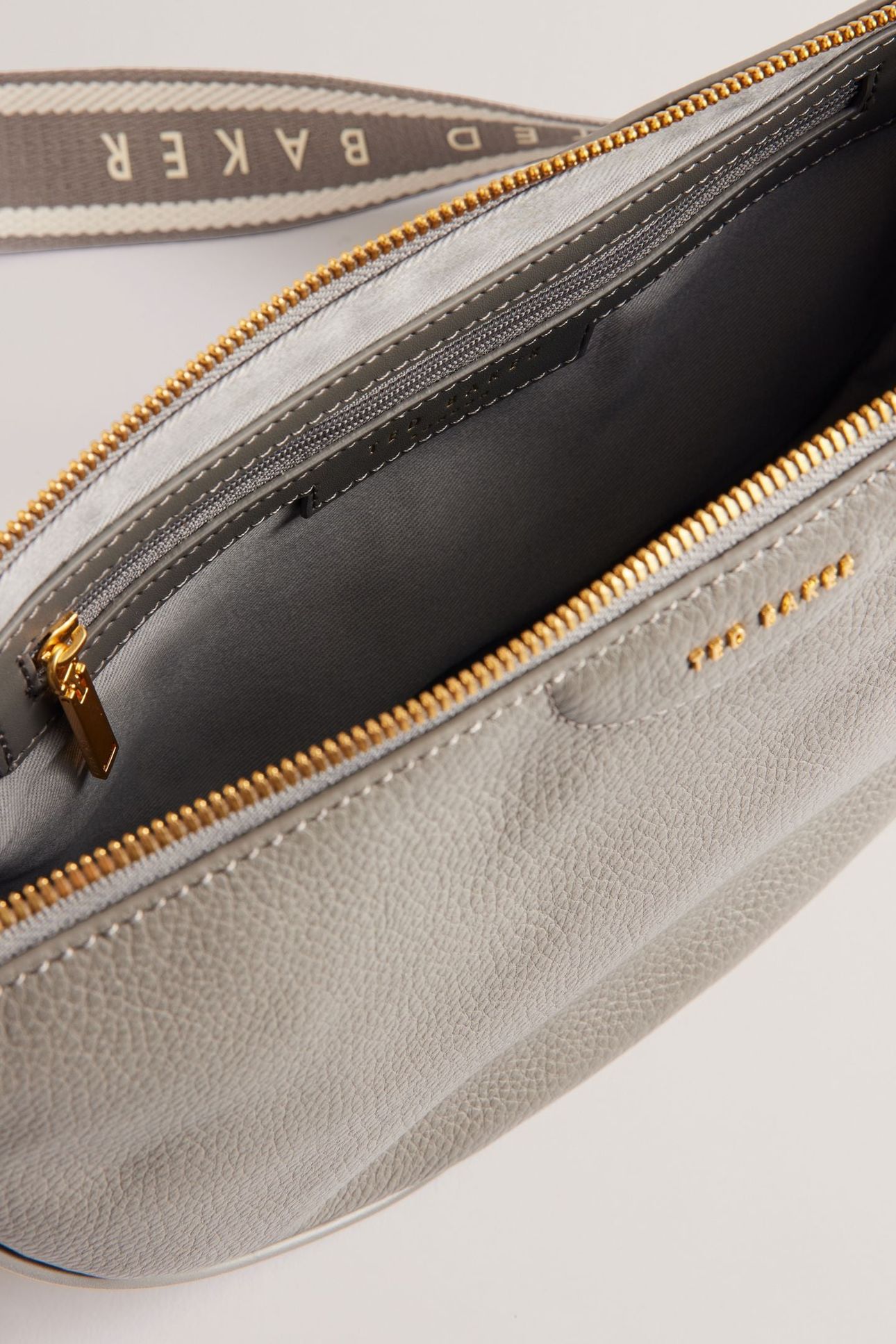 ESSINA WEBBING LEATHER HALF MOON BAG MID-GREY 2