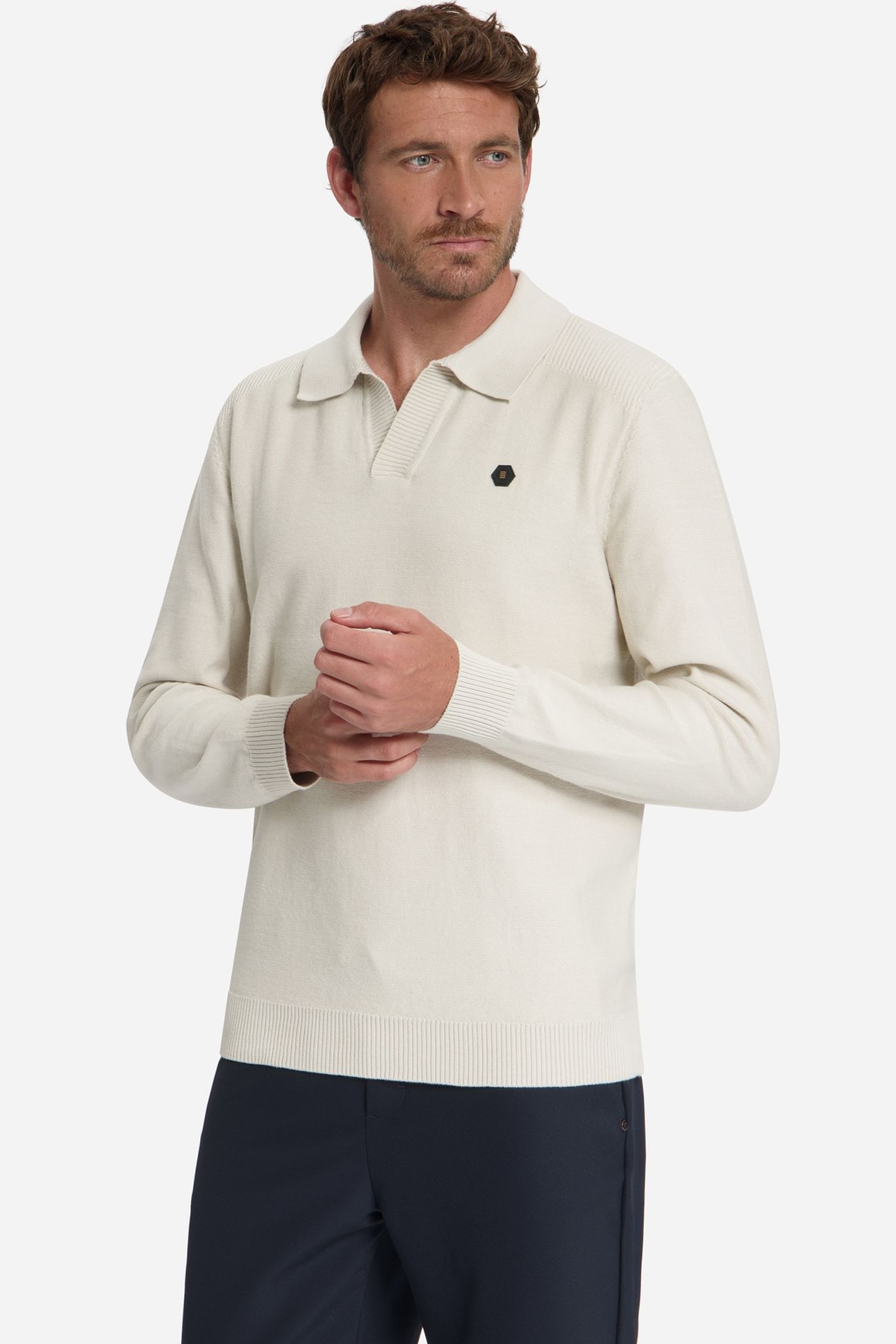 PULLOVER V-COLLAR SHOULDER DETAIL STONE 4