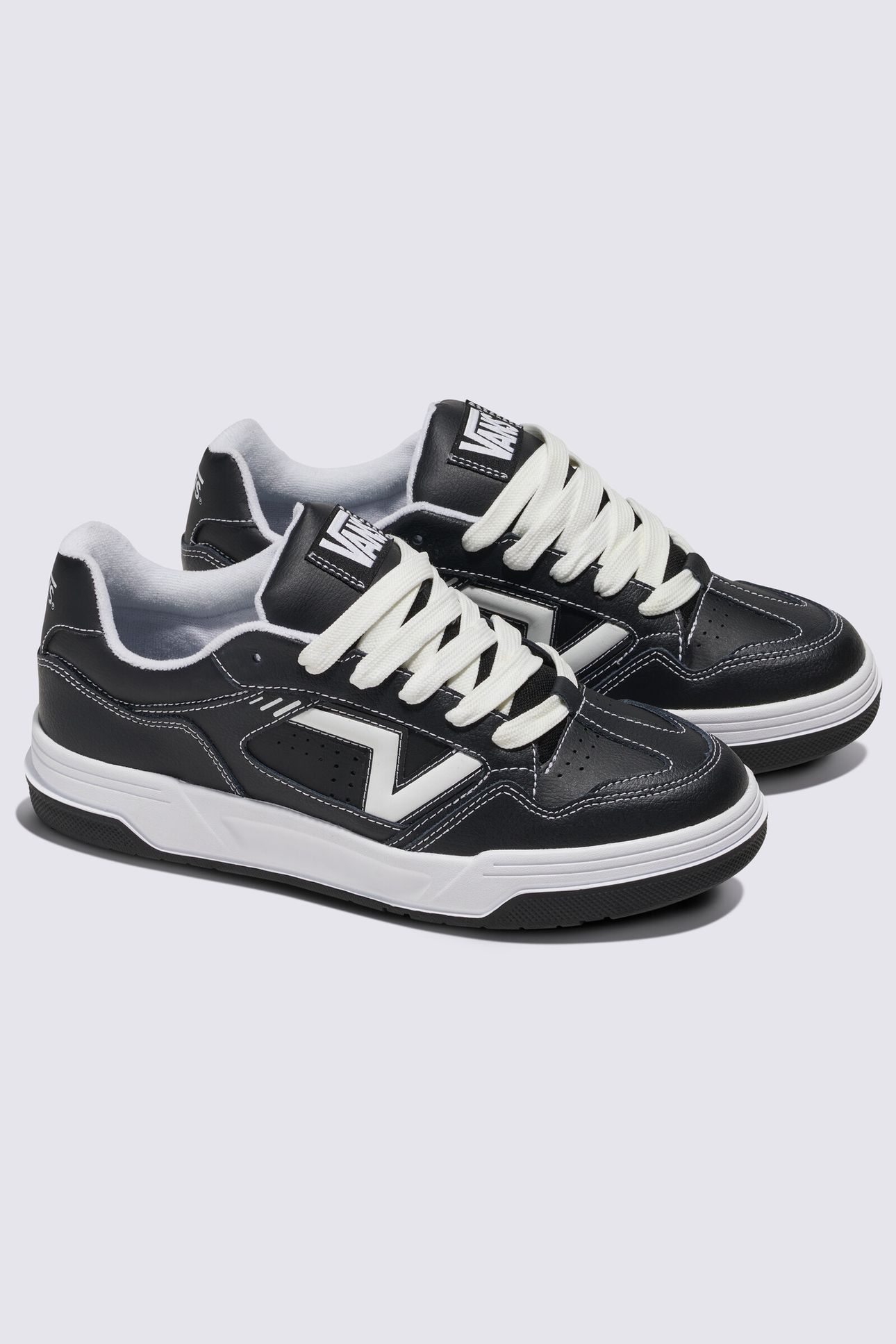 UNISEX UPLAND BLACK/WHITE 3
