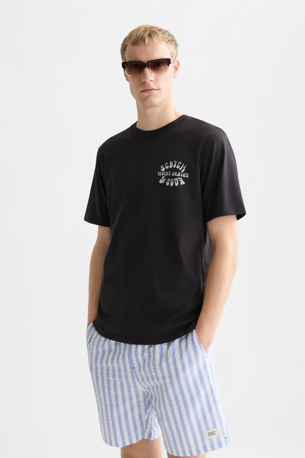 LEFT CHEST ARTWORK REGULAR-FIT T-SHIRT BLACK 1