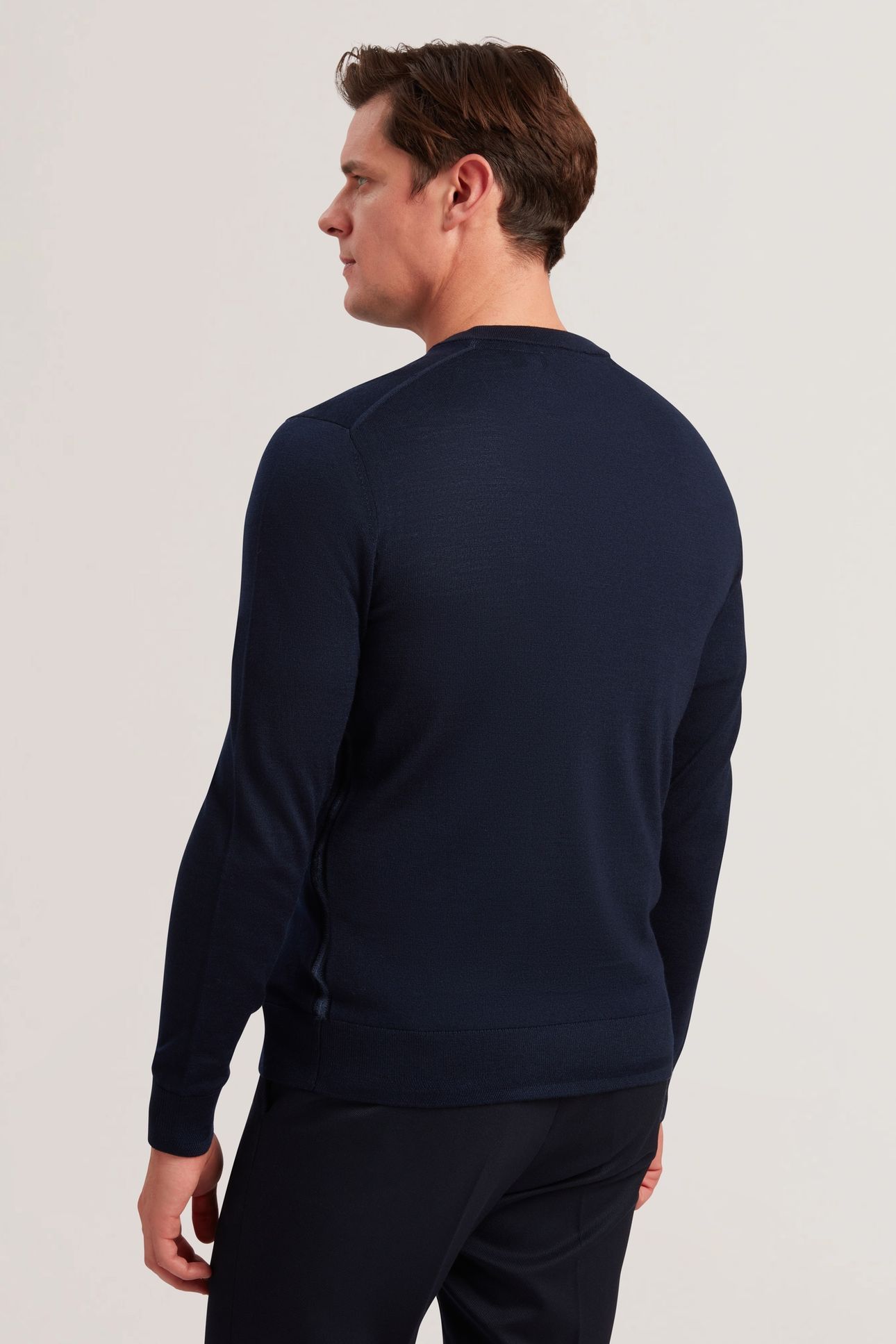 LAMBEH LS MERINO CORE V NECK NAVY 2