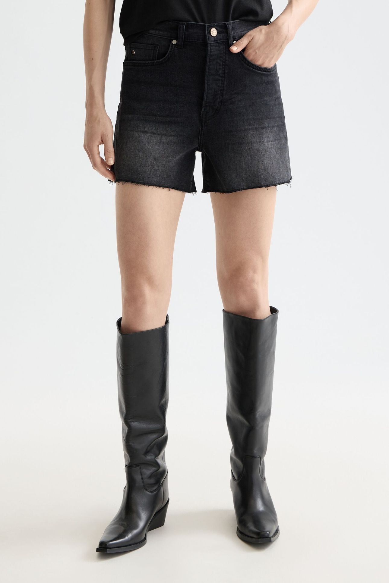 THE RAY CUT OFF DENIM SHORT BLACK NIGHT 1