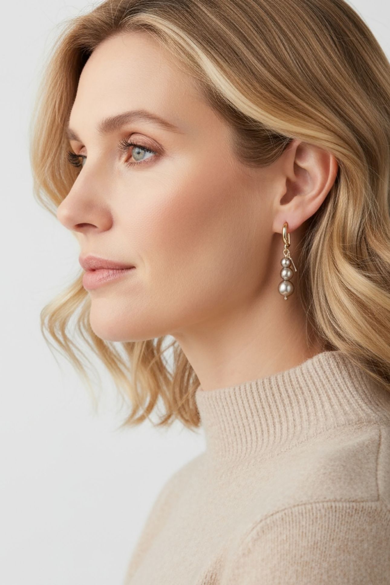 GOLDEN PEARL TRIPLE EARHANGERS 3
