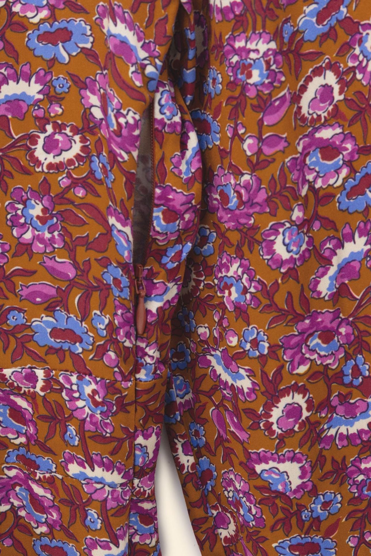 CAMEL DRESS WITH ANEMONE PRINT 5