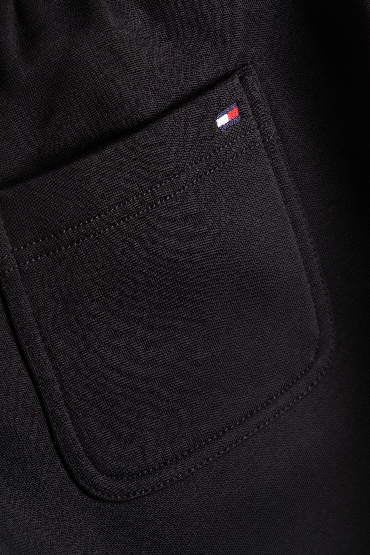 SMALL TOMMY LOGO SWEATSHORT BLACK 4
