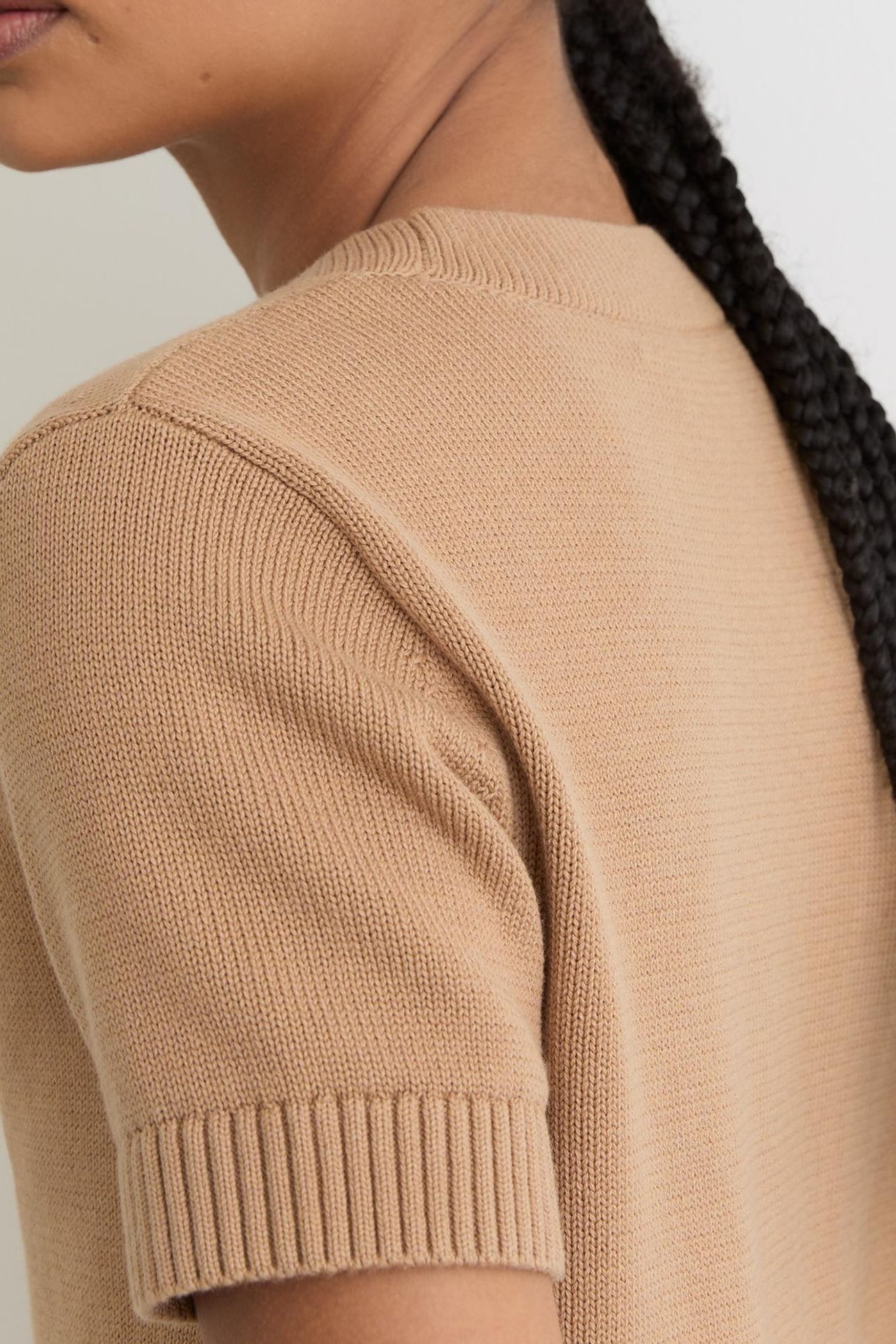 V NECK CARDIGAN CAMEL 6