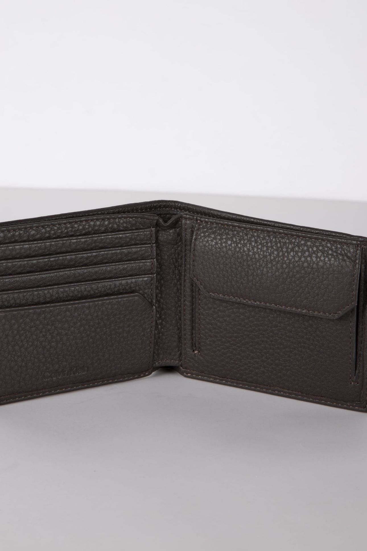 CK MUST PEBBLE BILLFOLD DELICIOSO 3