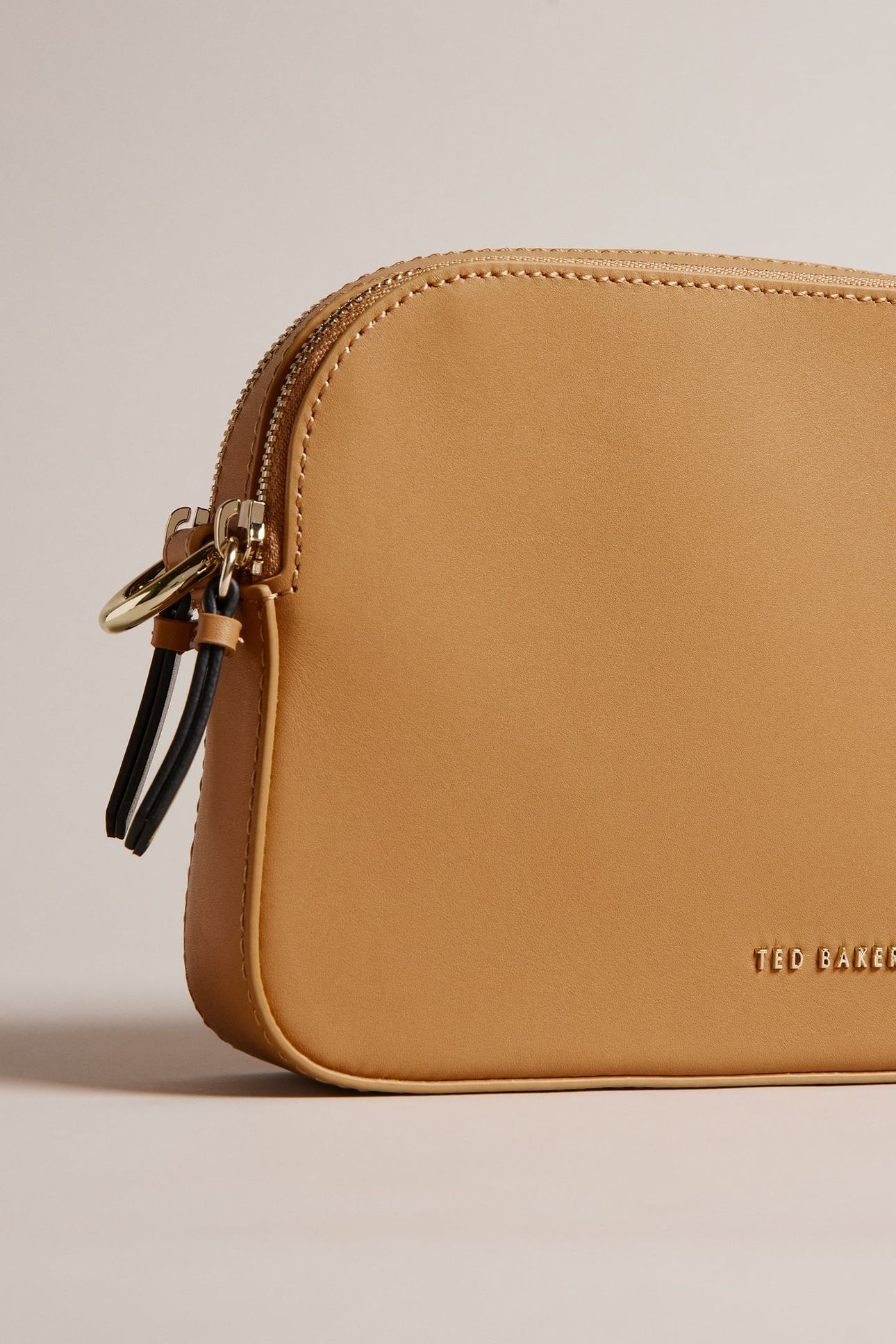 BRANDED WEBBING LEATHER CAMERA BAG TAUPE 5
