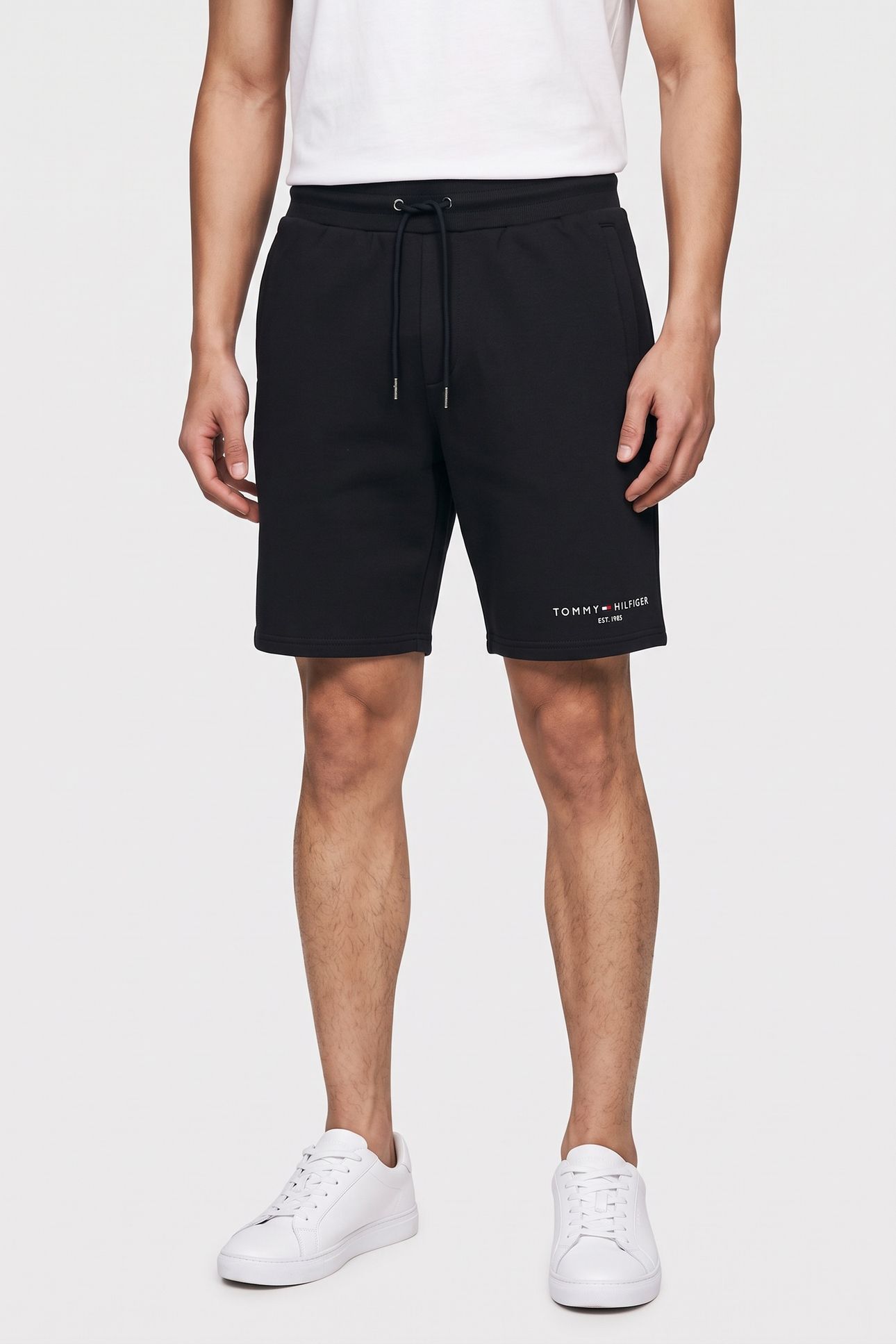 SMALL TOMMY LOGO SWEATSHORT BLACK 1