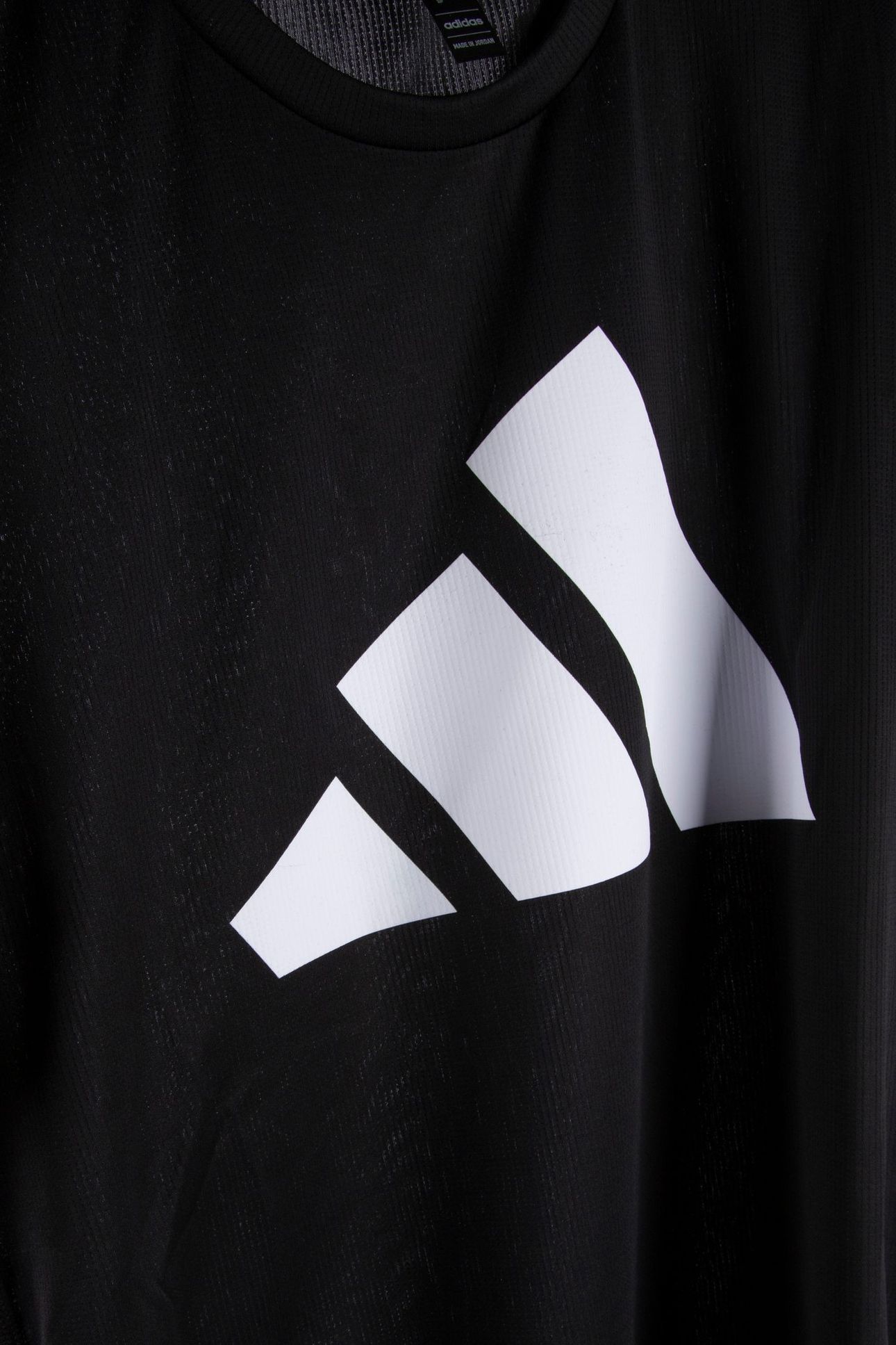 UNISEX RUN IT TEE BLACK 4