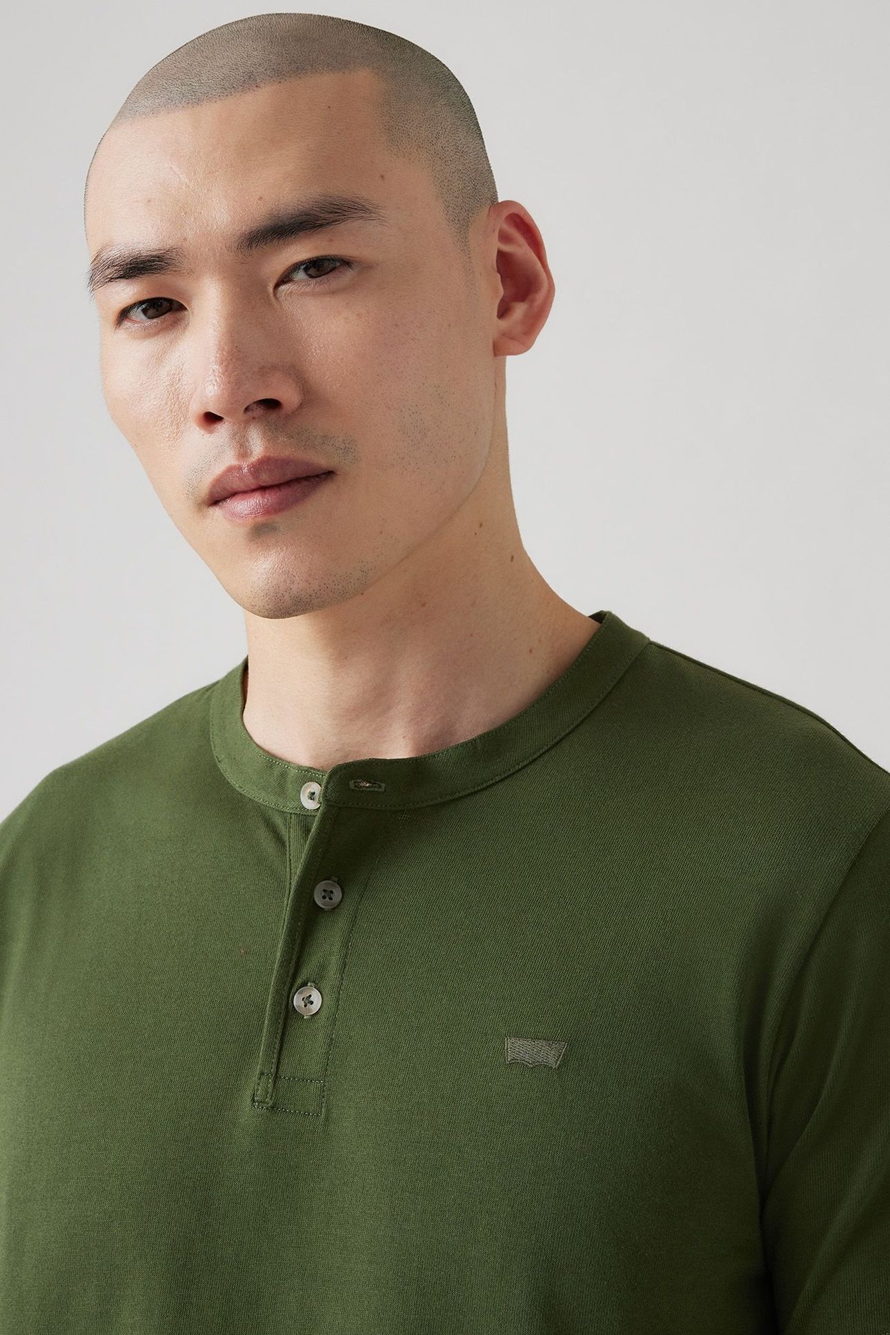 SHORT SLEEVE HOUSEMARK HENLEY 6