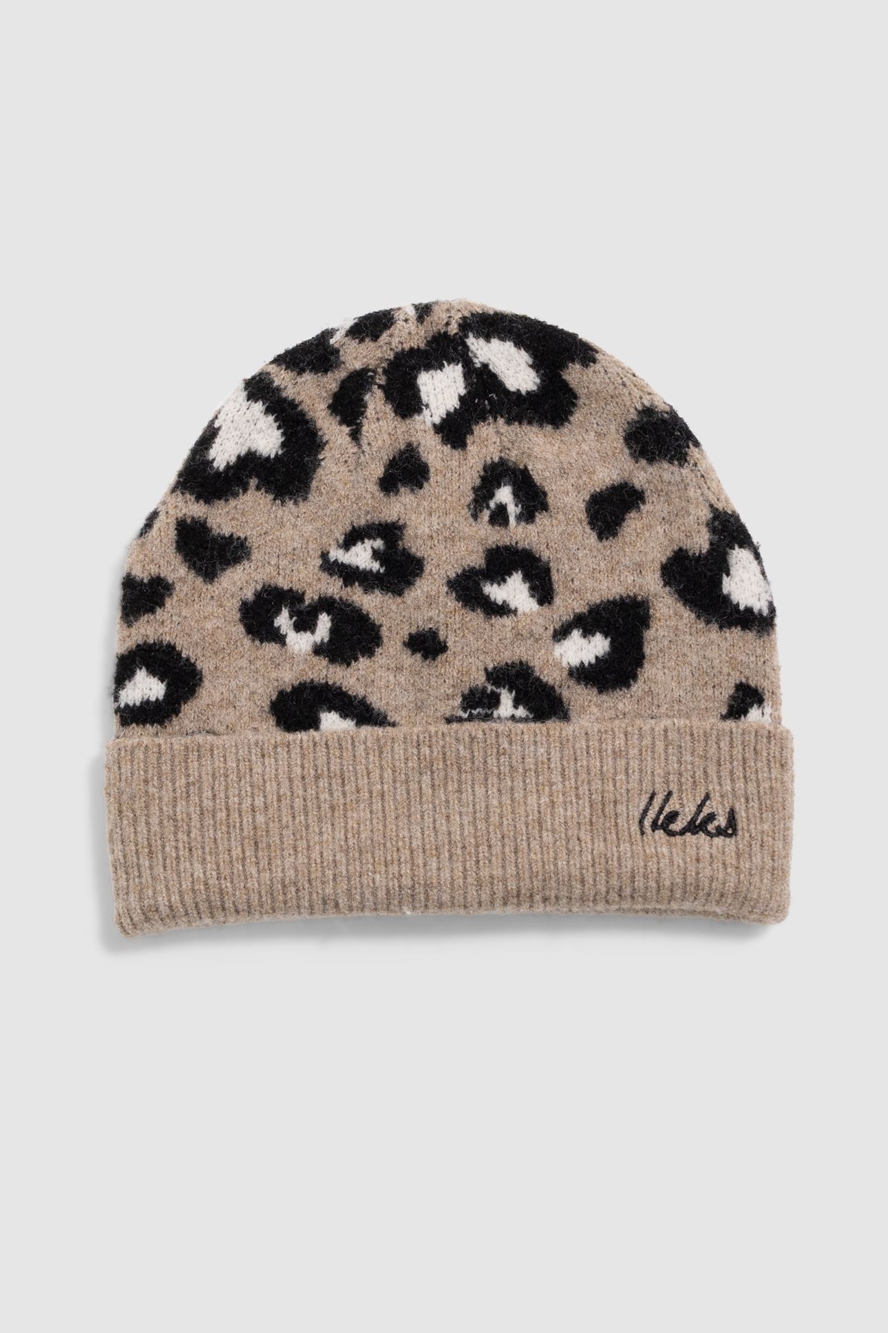 BEIGE LEOPARD PATTERN KNIT BEANIE 1