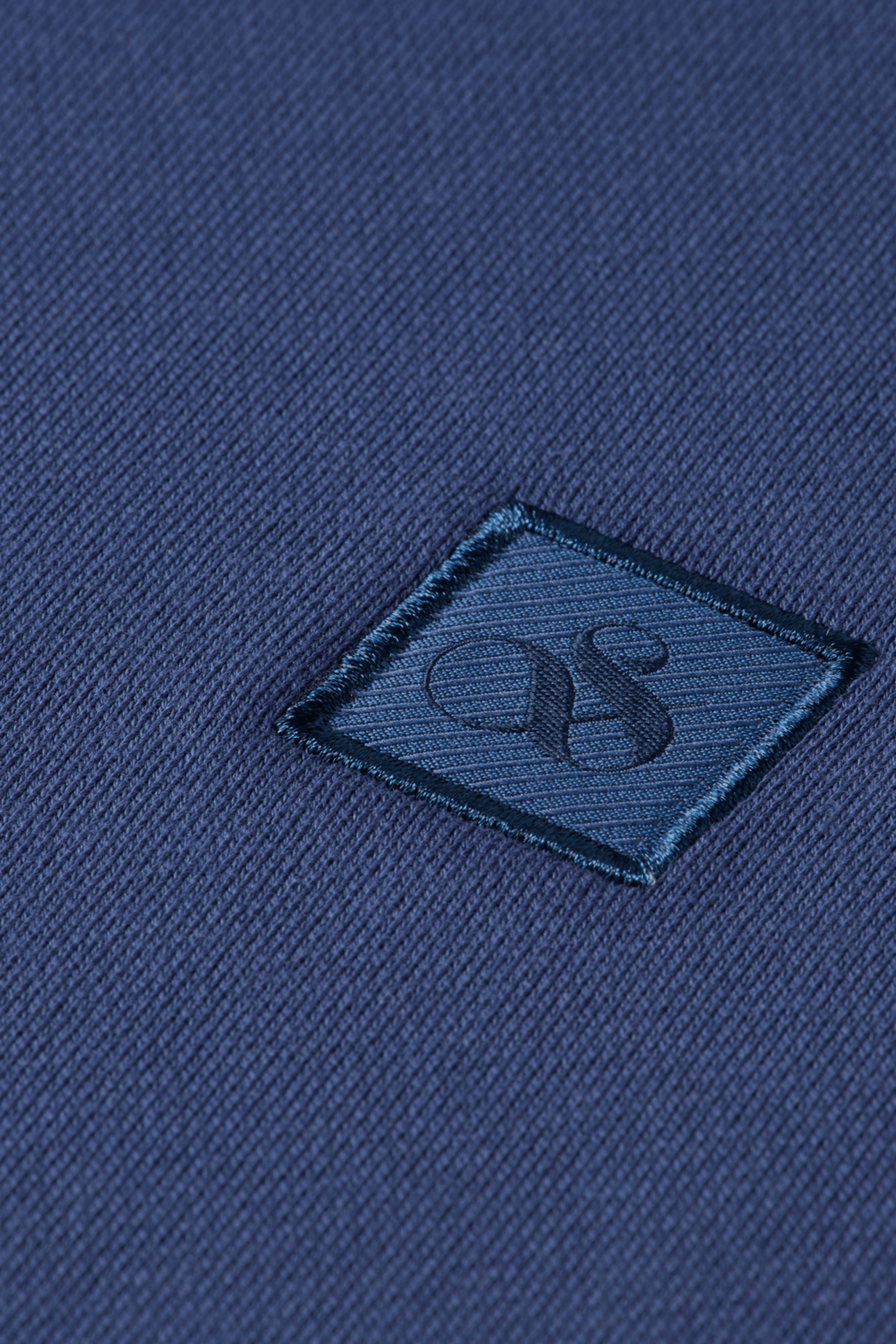 SEASONAL CORE LOGO BADGE REGULAR-FIT HOODIE NAVY 3