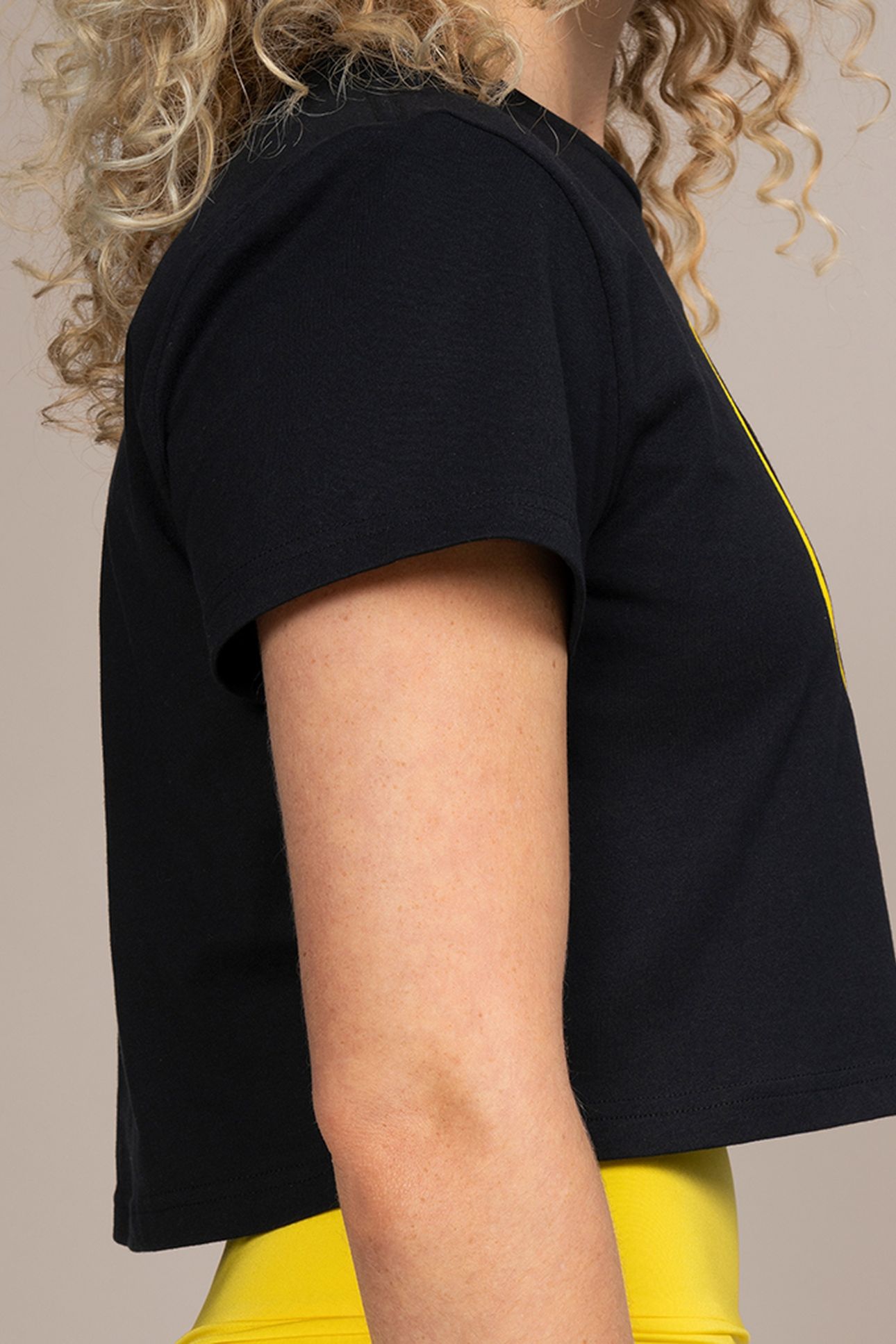 WEIGHT PLATE WOMENS CROP TEE BLACK 4