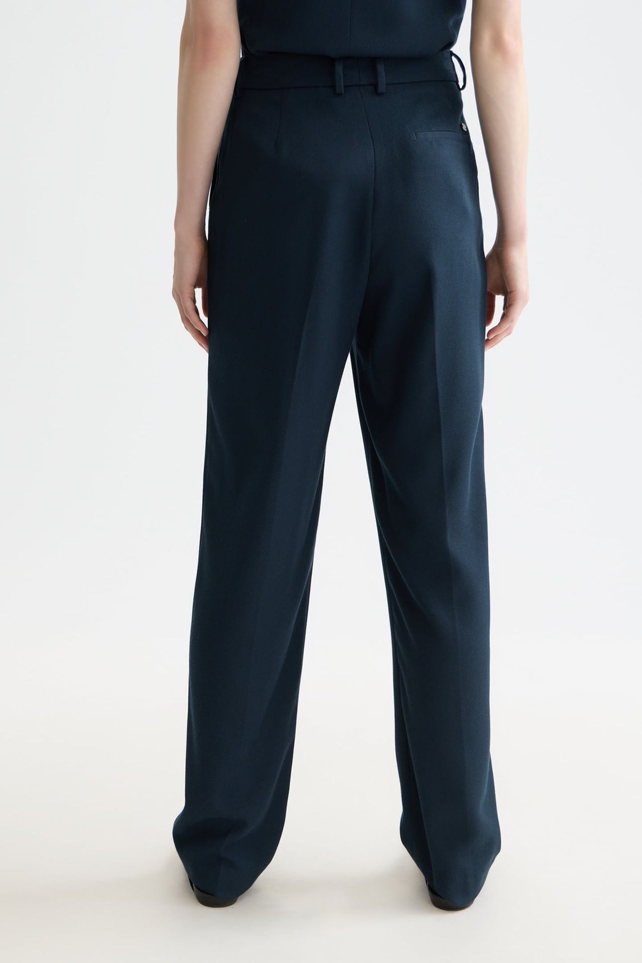ROBYN - HIGH RISE TAPERED LEG PANTS CARBON 2