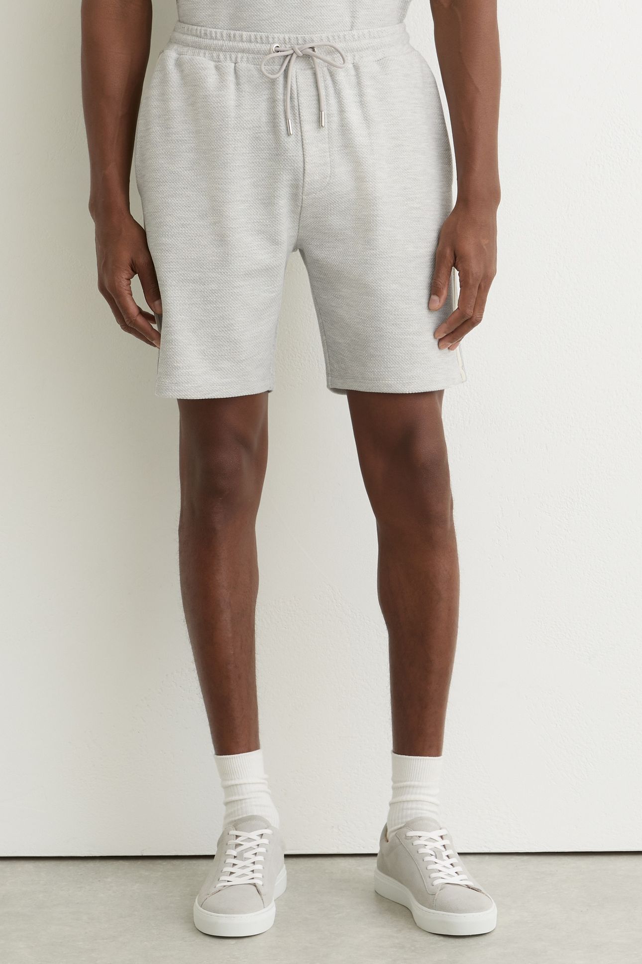 TEXTURED TAPE INSERT DRAWSTRING SHORT GREY MELANGE 1