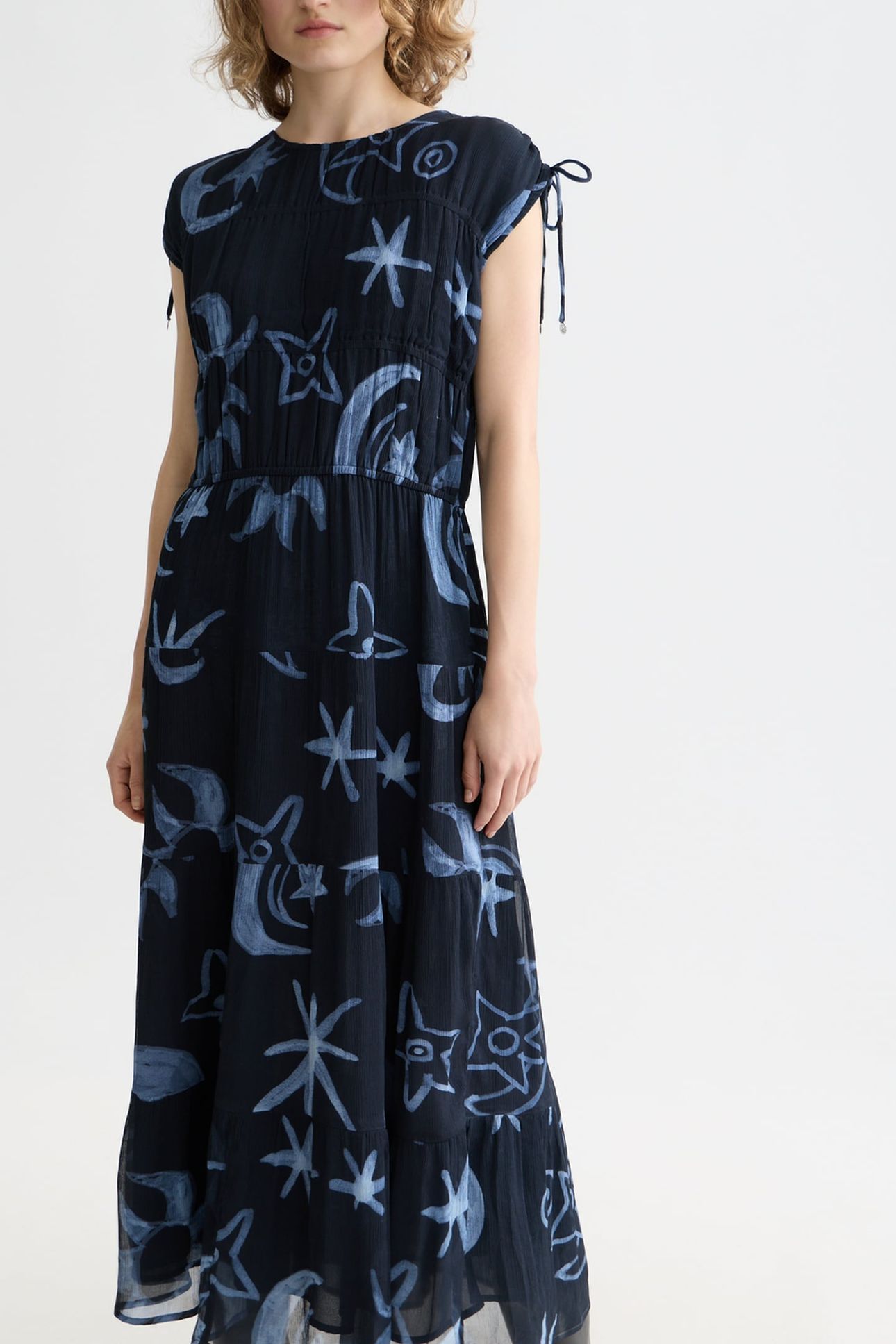 GATHERED WITH TIES MIDI DRESS COSMIC SKY SPACED CARBON 5