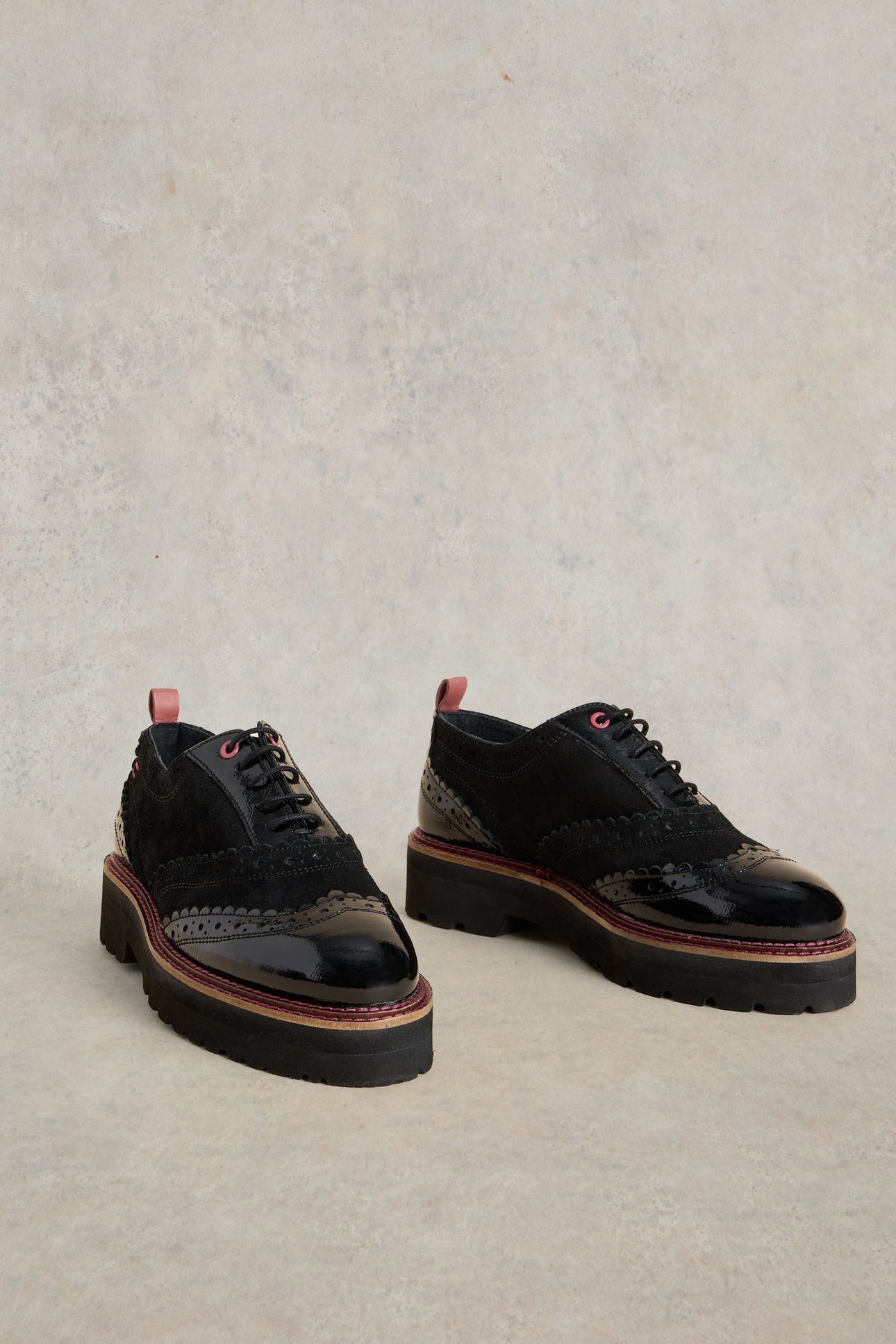 CHUNKY LACE UP BROGUE PURE BLK 2