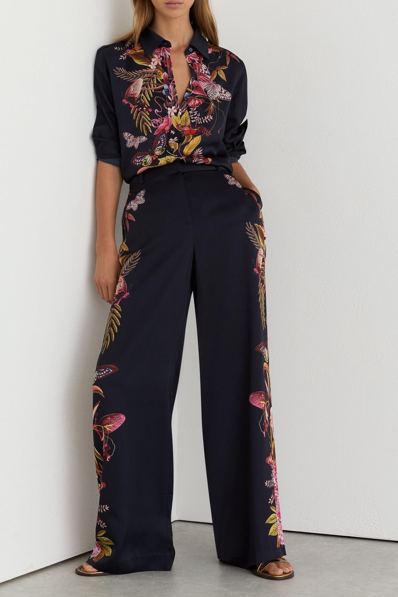 WIDE LEG FLORAL TROUSER NAVY 1