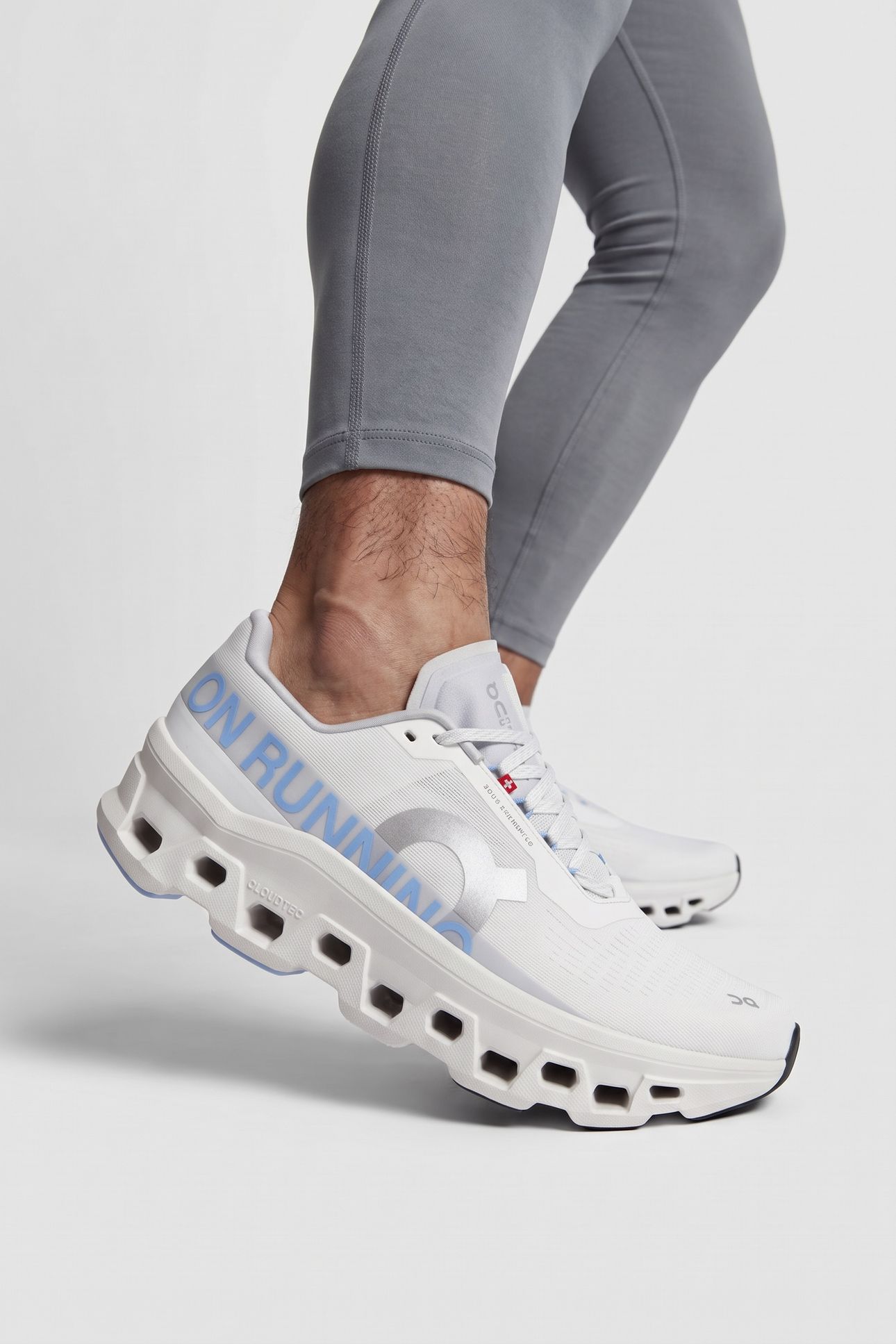 CLOUDMONSTER 1 WHITE | GLACIER 3