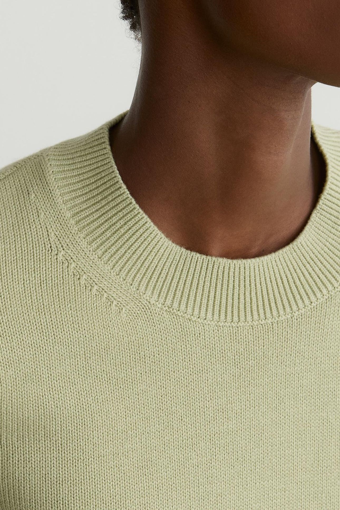KNIT CREW NECK TOP SAGE GREEN 5