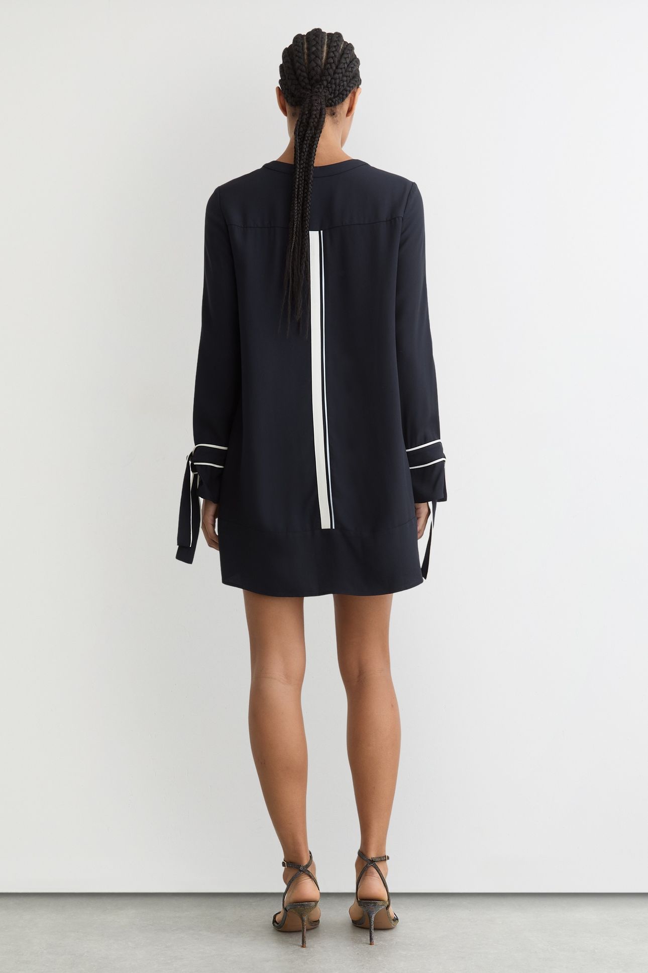 SHORT TIPPED SHIFT DRESS NAVY 3
