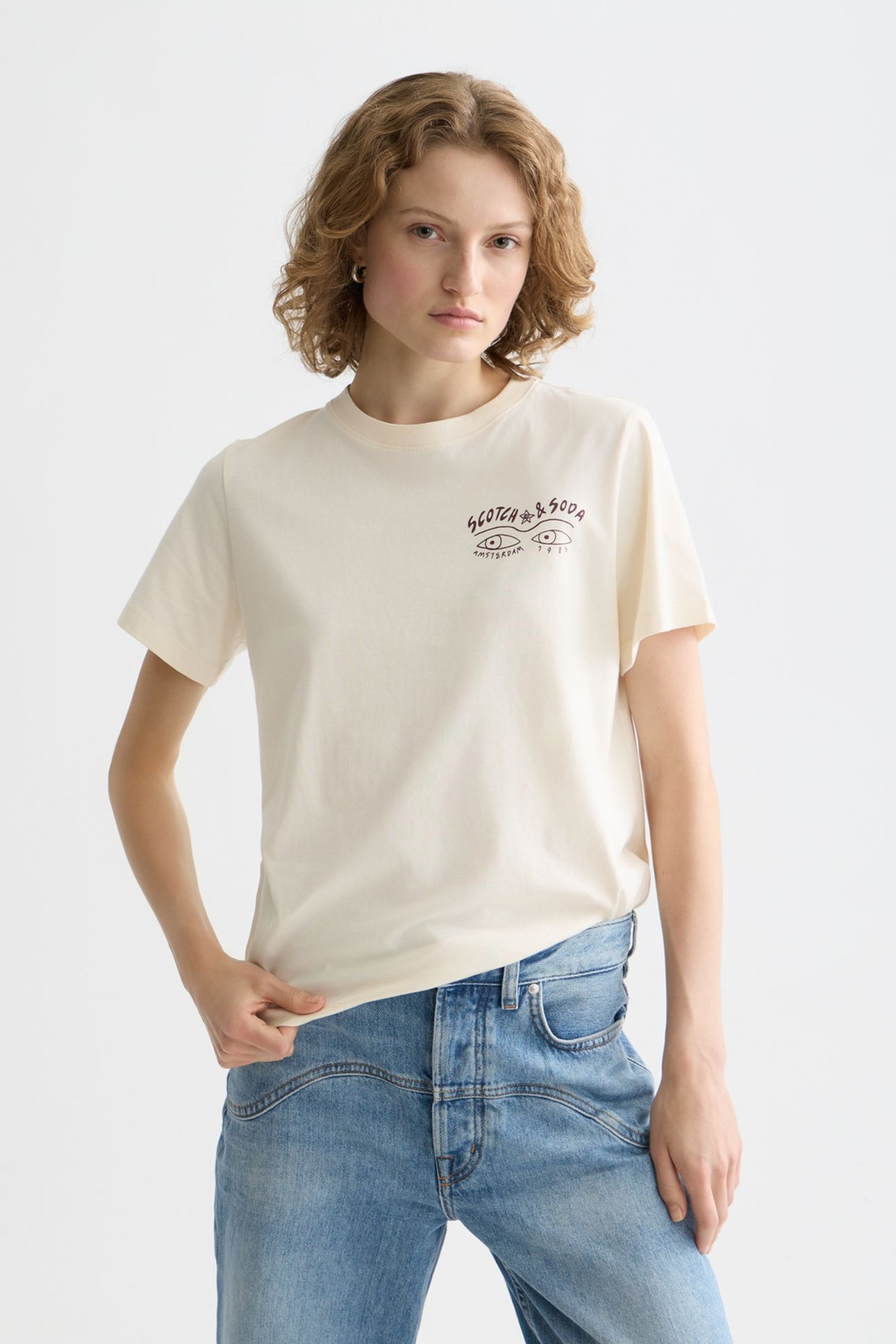 SMALL CHEST ARTWORK REGULAR FIT T-SHIRT EGGNOG 1