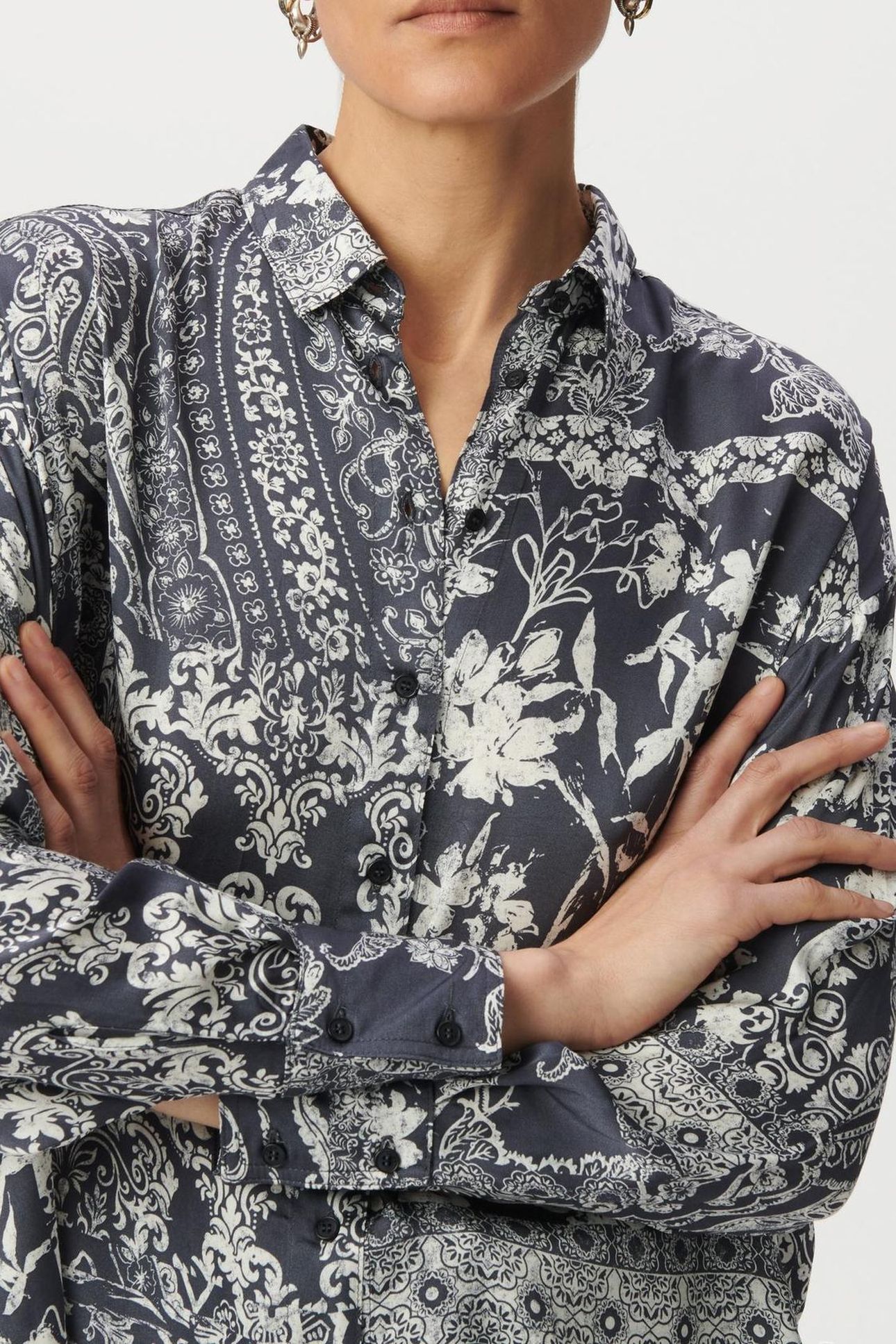 GREY BLUE SATIN SHIRT WITH SCARF PRINT 5