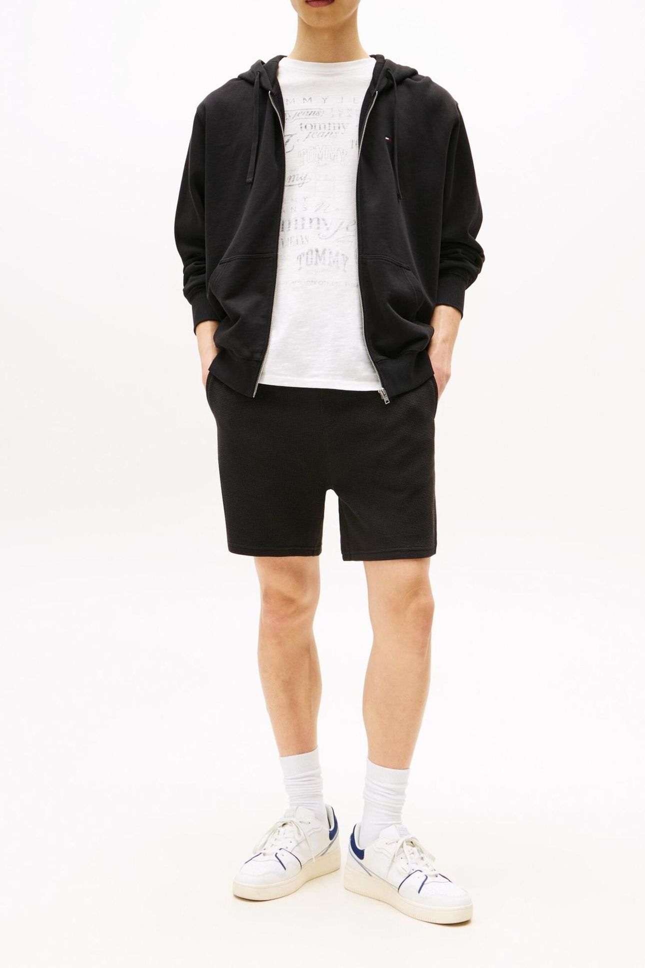 TJM RELAXED WAFFLE SCRIP BLACK 2