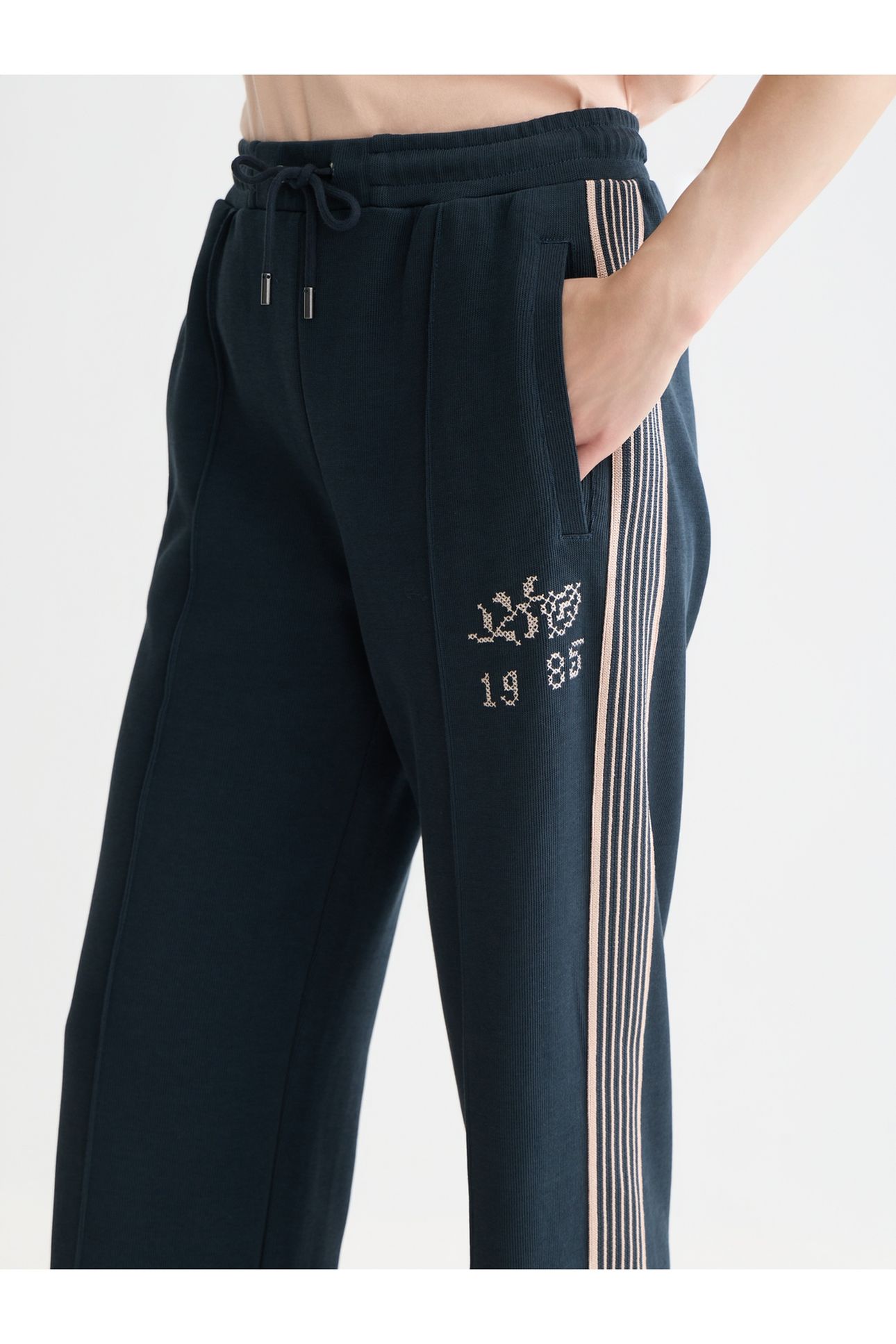 INTERLOCK SWEATPANTS CARBON 6