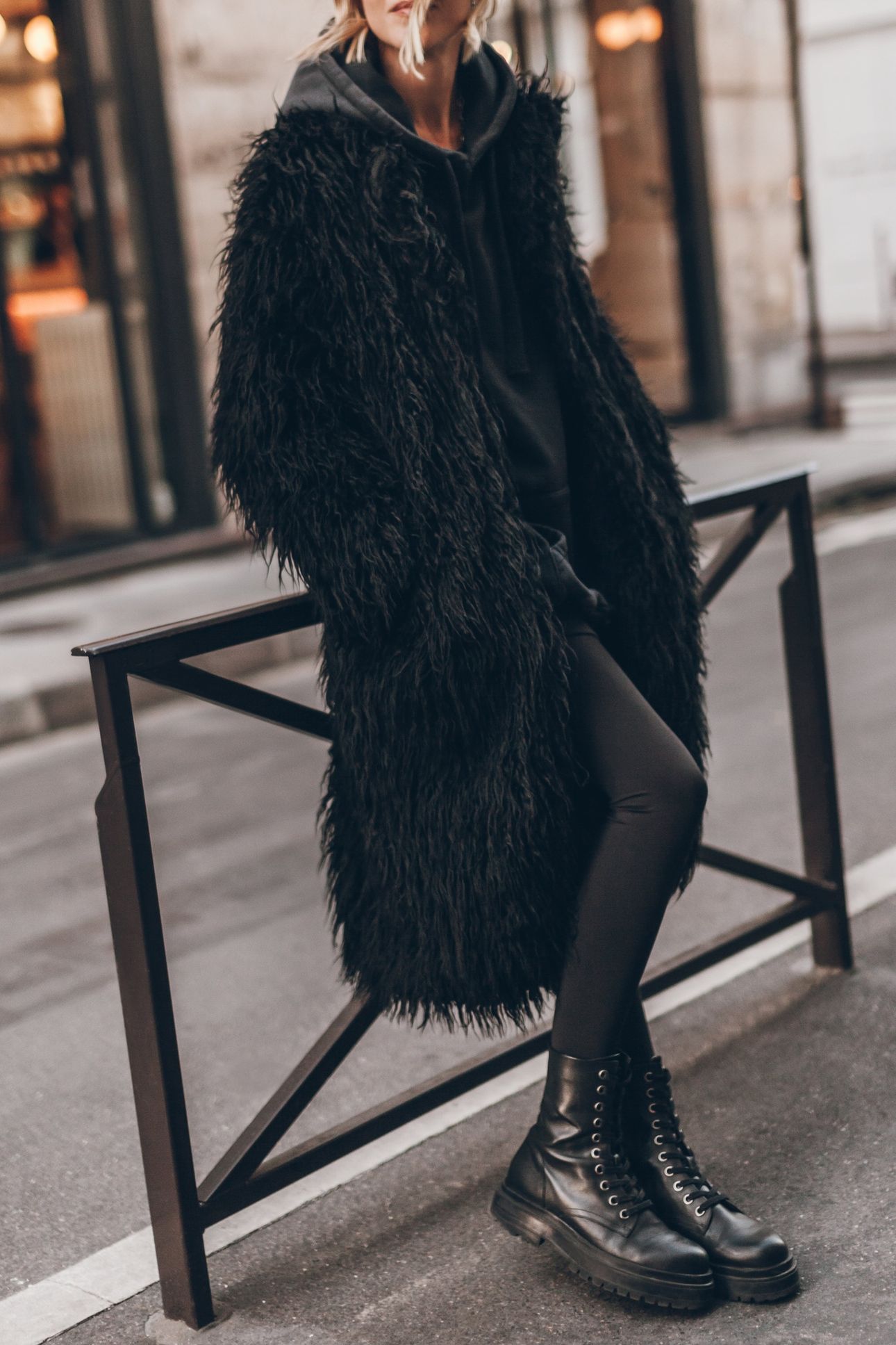 THE BLACK FLUFFY COAT 1