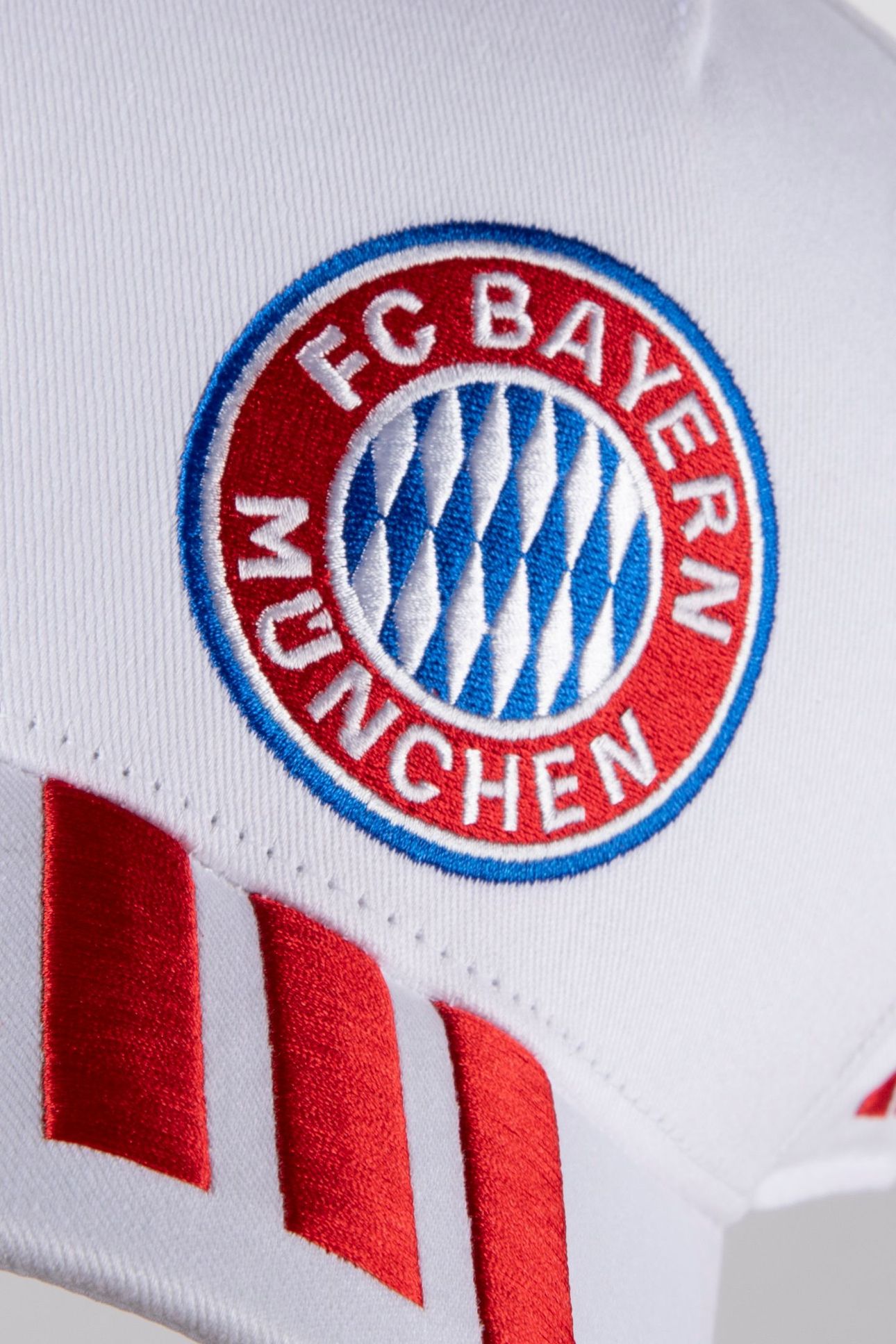 UNISEX FC BAYERN MUNICH KIDS CAP WHITE/BETTER SCARLET 7