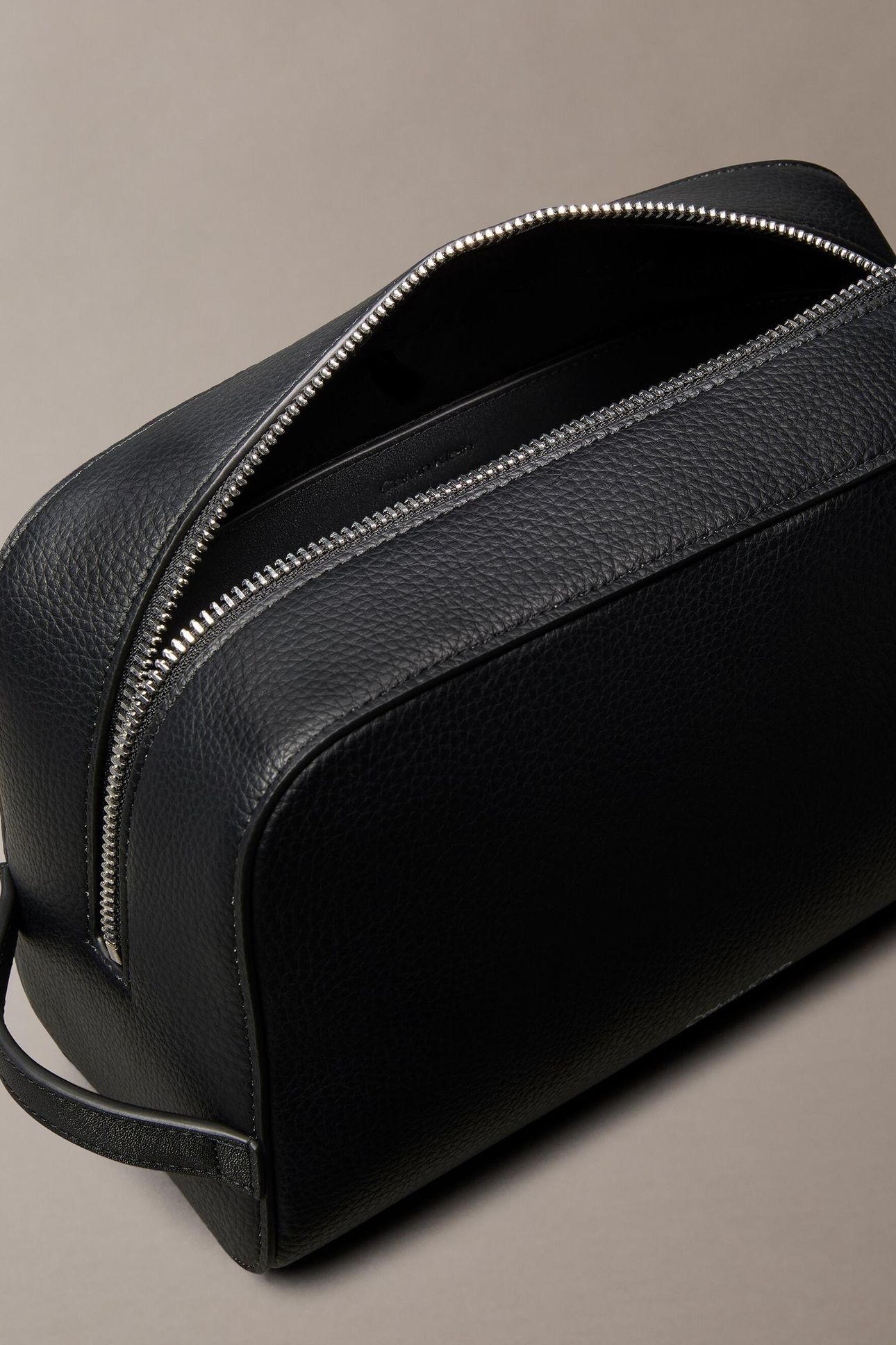 CK MUST WASHBAG/DOPP KIT BLACK 3