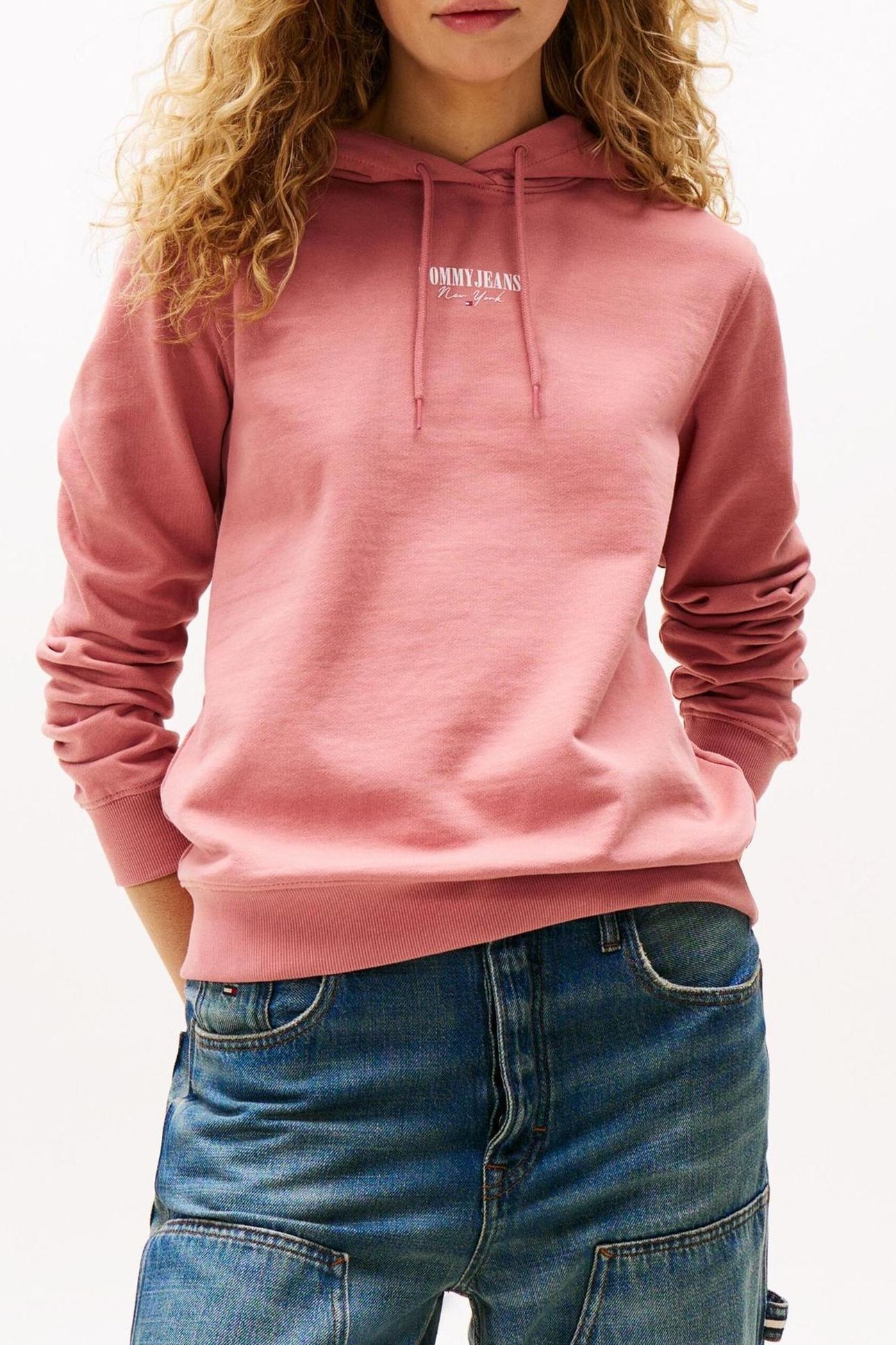 TJW REG ESSENTIAL LOGO TAHITI BERRY 1
