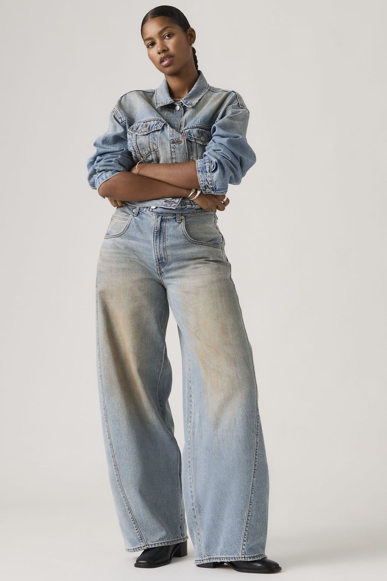 SUPER BAGGY BARREL JEANS 2