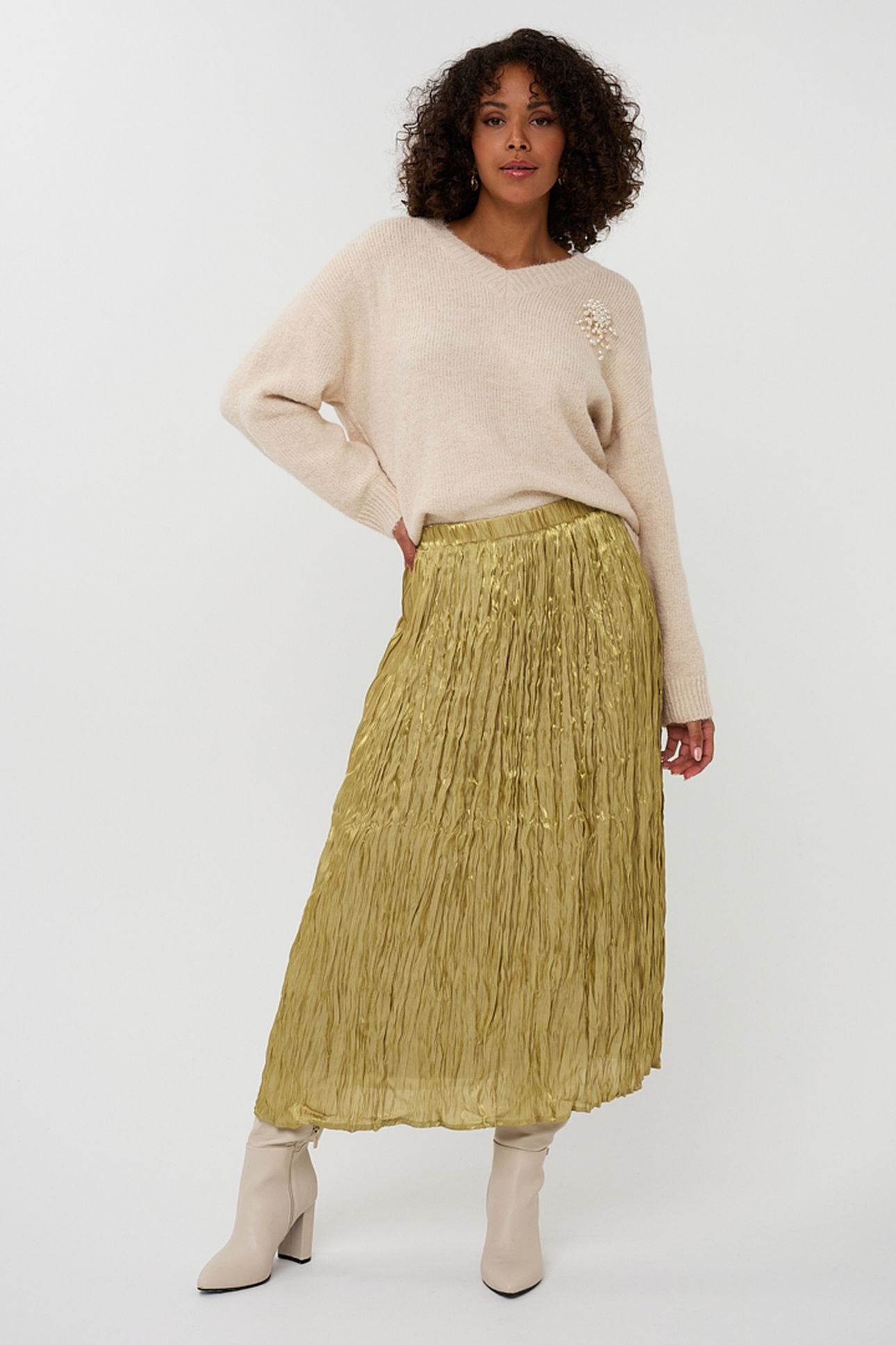 SWEATER V-NECK BROOCH LIGHT SAND 2