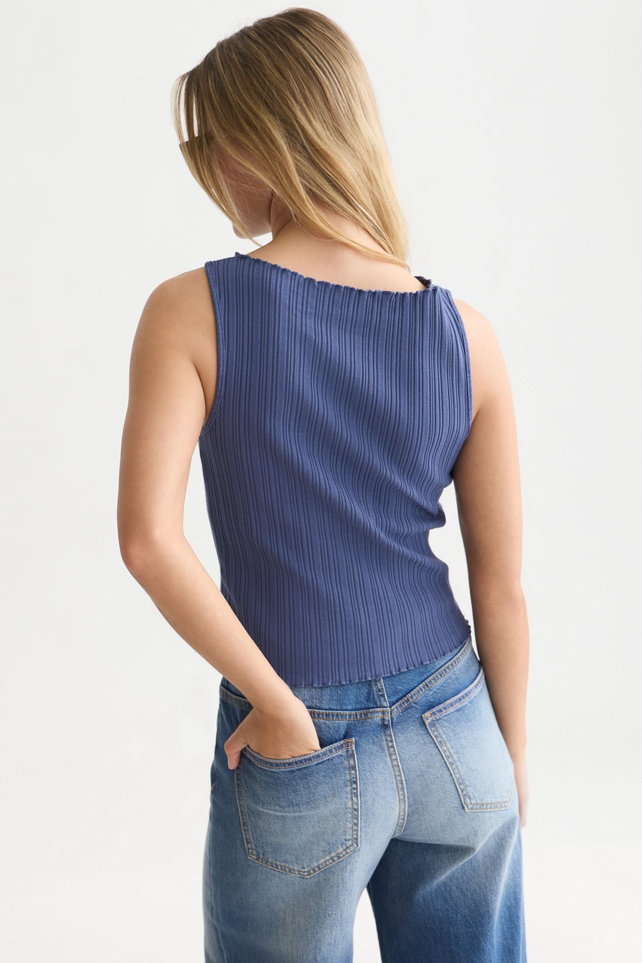 STRUCTURED RIB TANK OCEANA 2