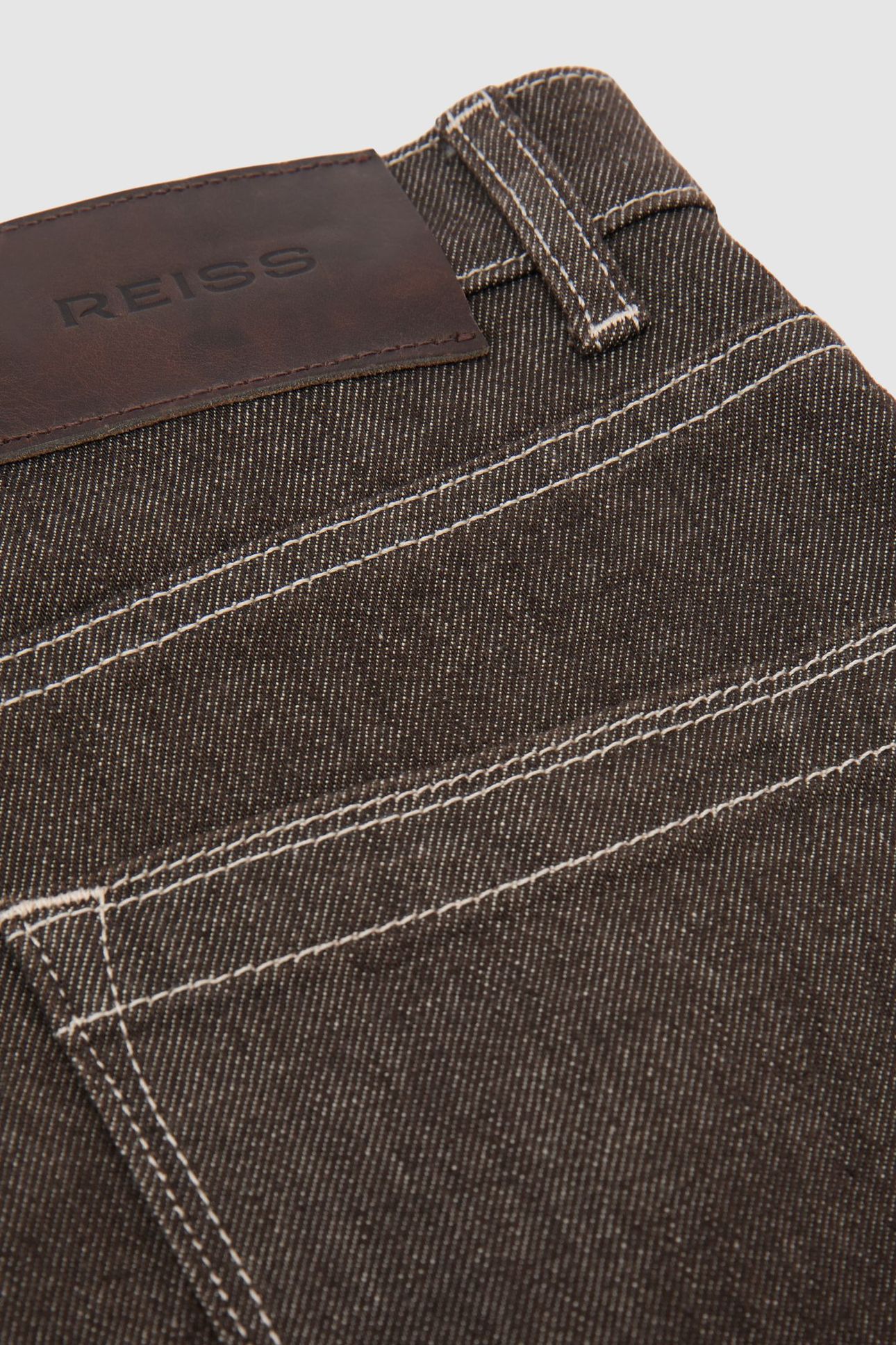 BARREL LEG JEAN BROWN 5