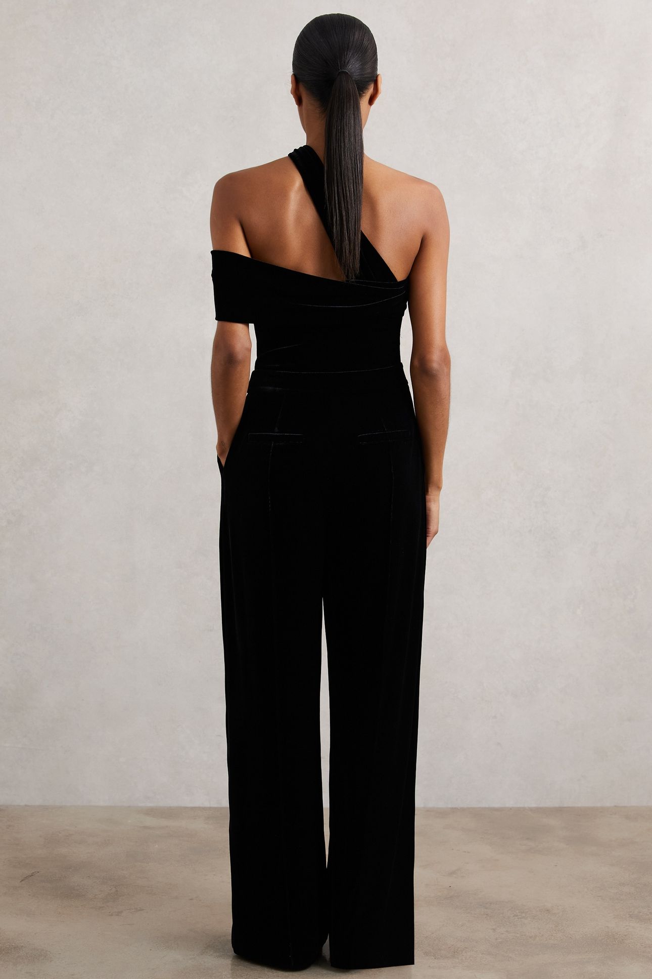 ONE SHOULDER VELVET JUMPSUIT BLACK 4