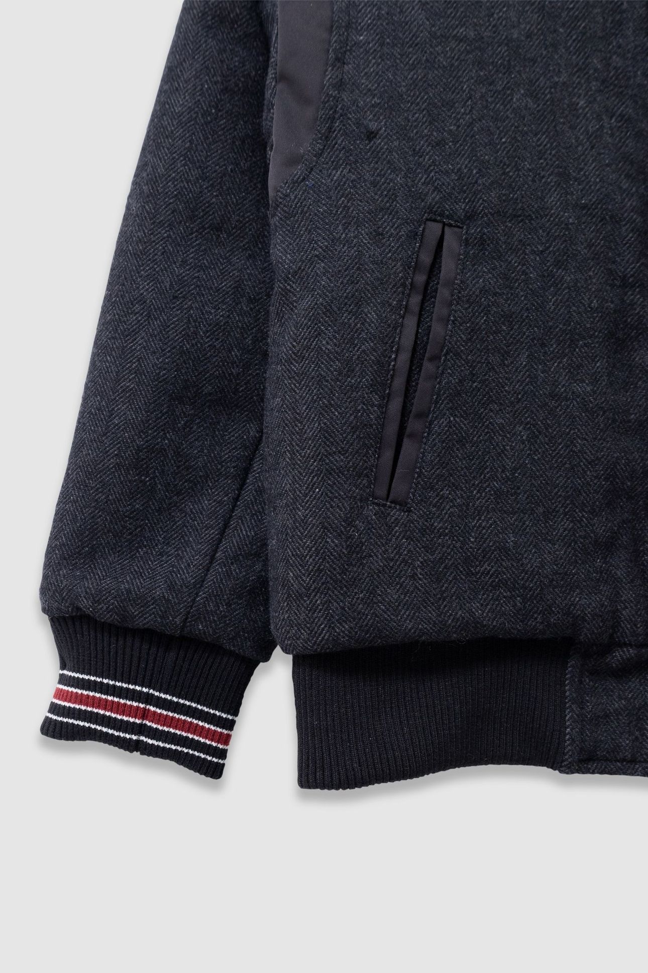 BOYS’ BLACK AND GREY REVERSIBLE VARSITY-STYLE JACKET 4