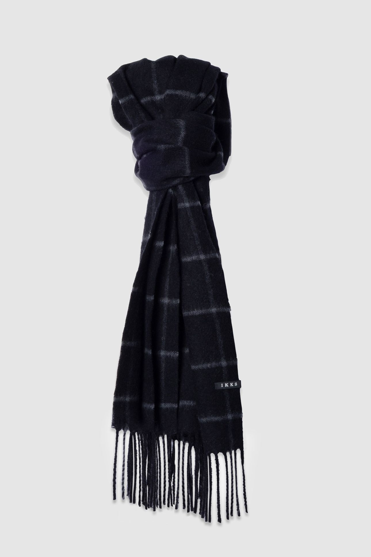 BLACK SCARF WITH CHECK PATTERN 1