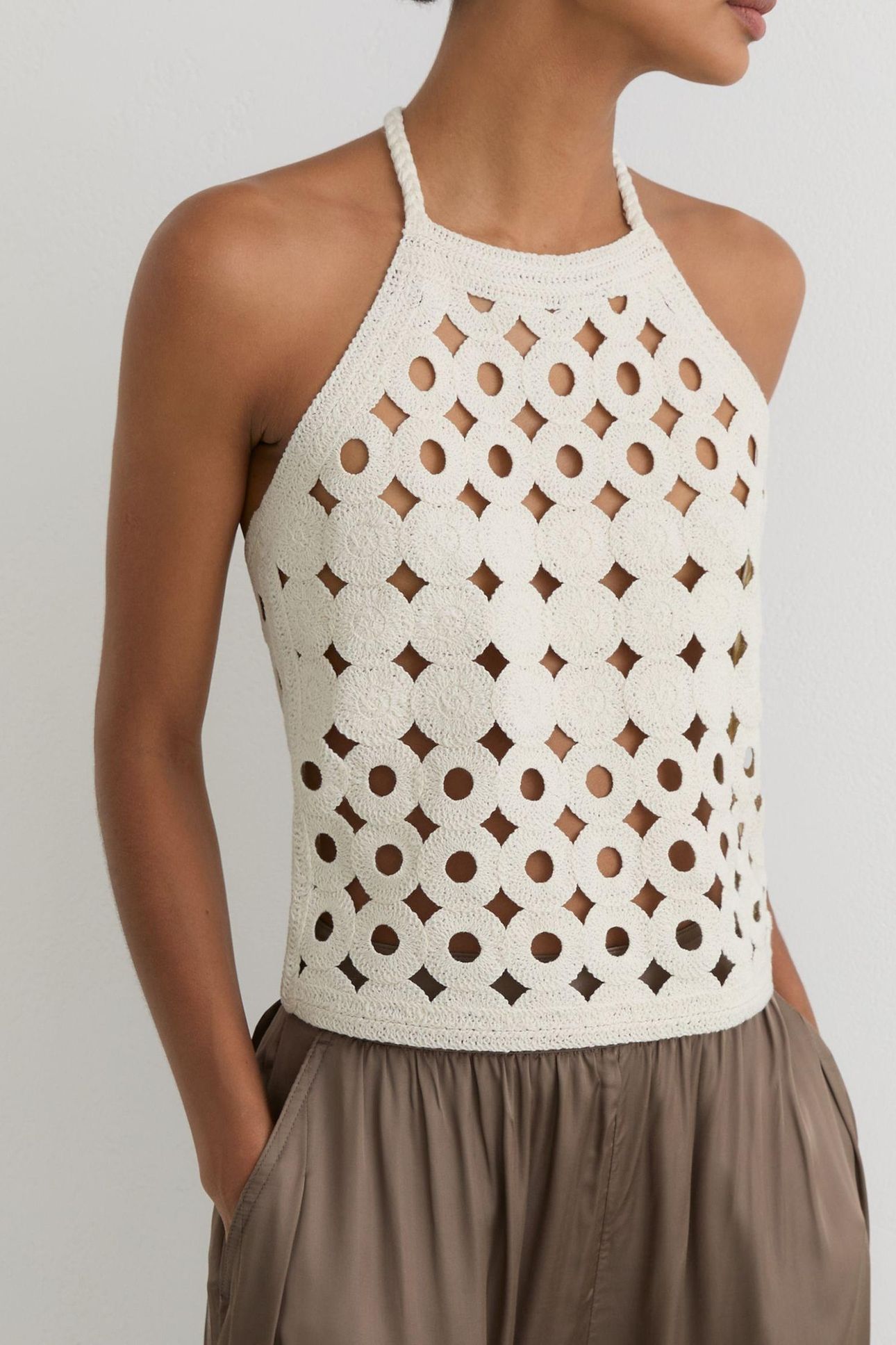 OPEN STITCH VEST WHITE 1
