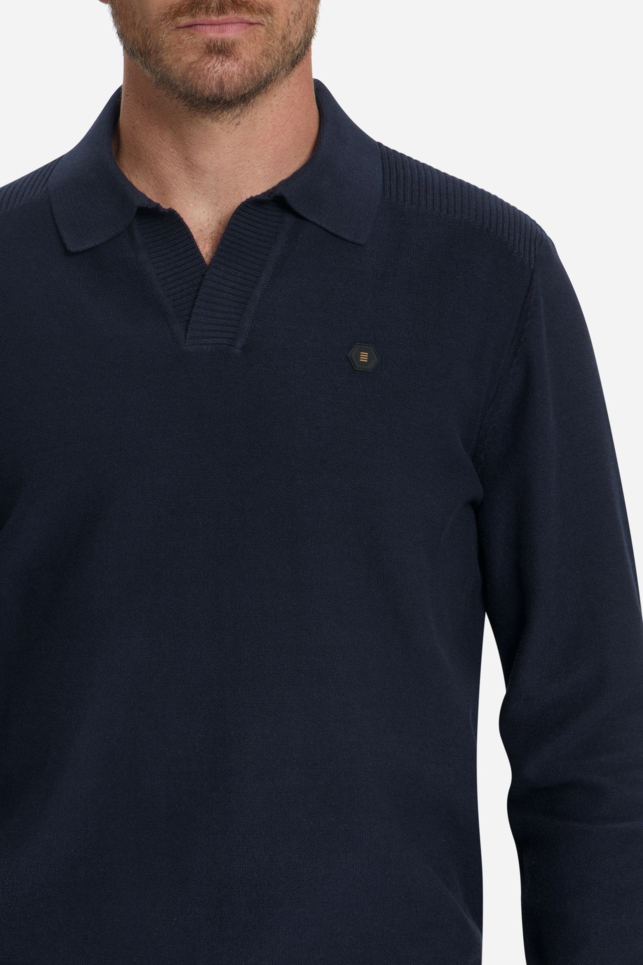 PULLOVER V-COLLAR SHOULDER DETAIL DARK NIGHT 7