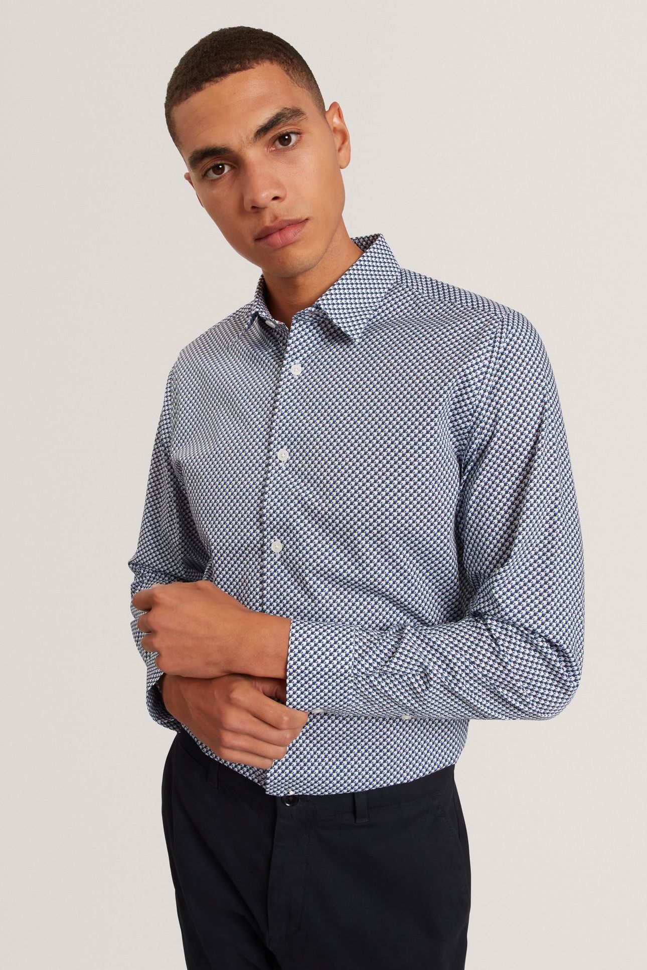 LS SLIM GEO PRINT SHIRT NAVY 1