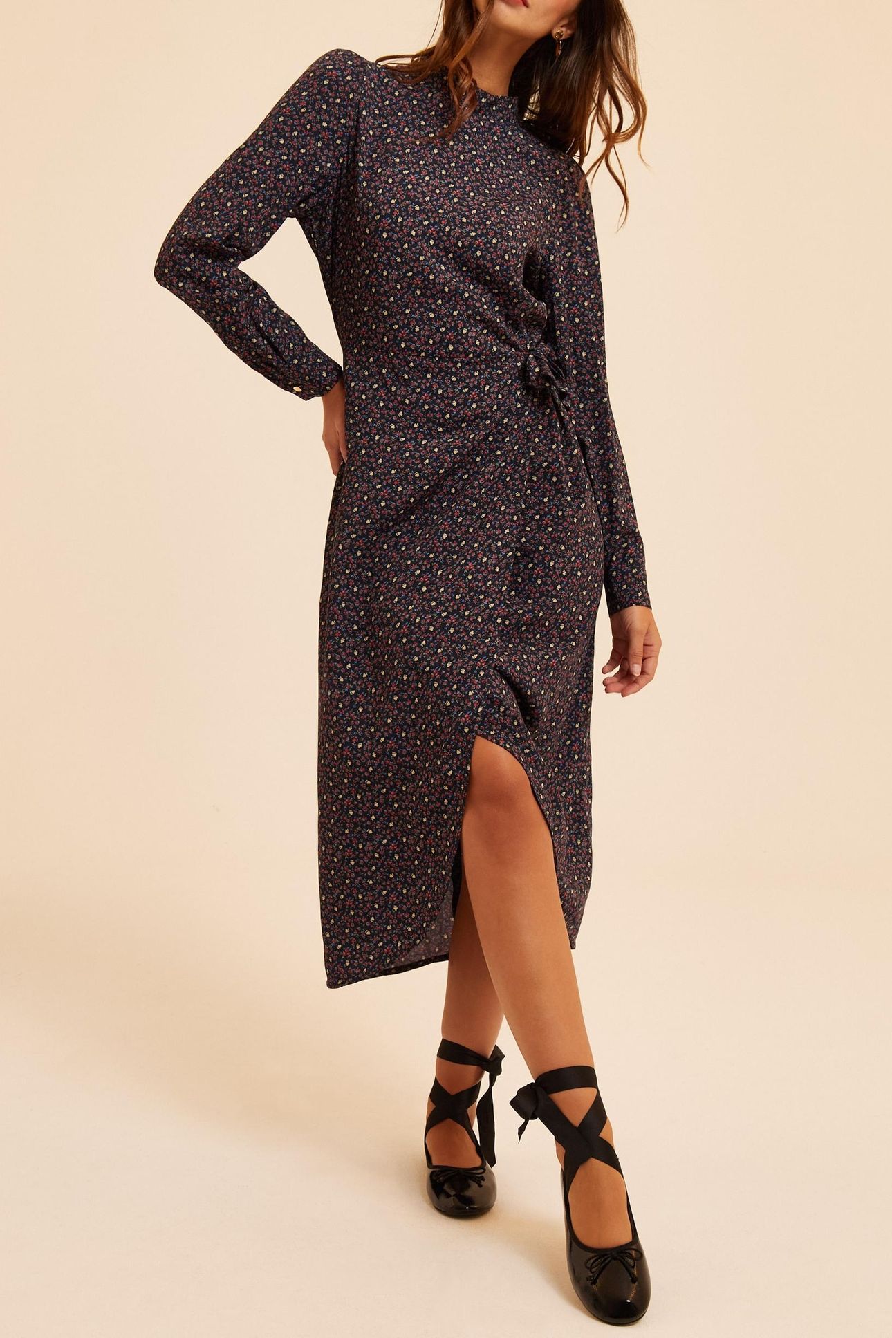 BLACK LONG DRESS WITH WINTER FLORAL PRINT 1