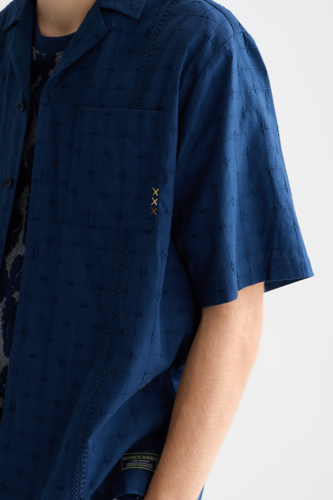 EMBROIDERED STRUCTURED RELAXEDFIT SHORTSLEEVED SHIRT NAVY 6